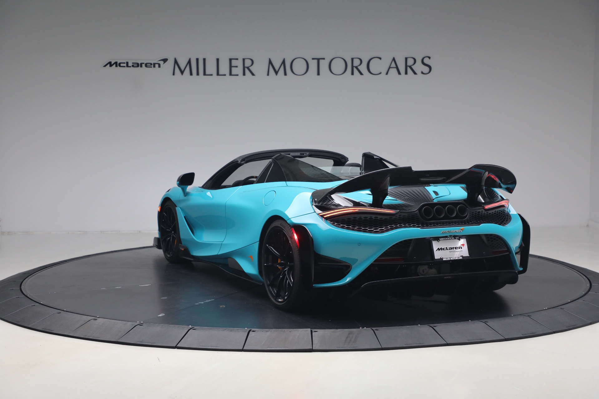 Used-2022-McLaren-765LT-Spider