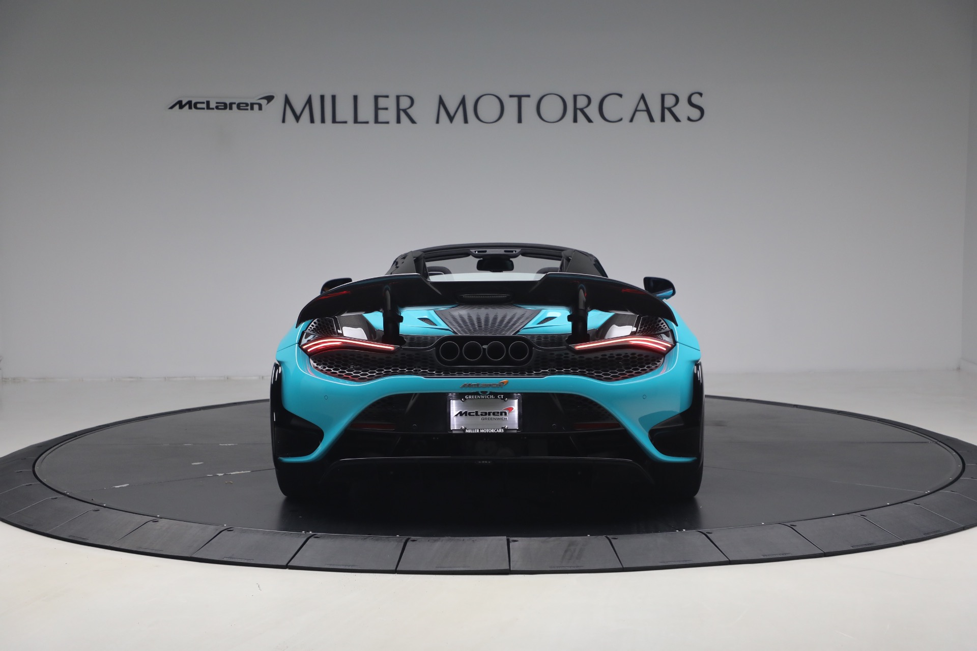 Used-2022-McLaren-765LT-Spider