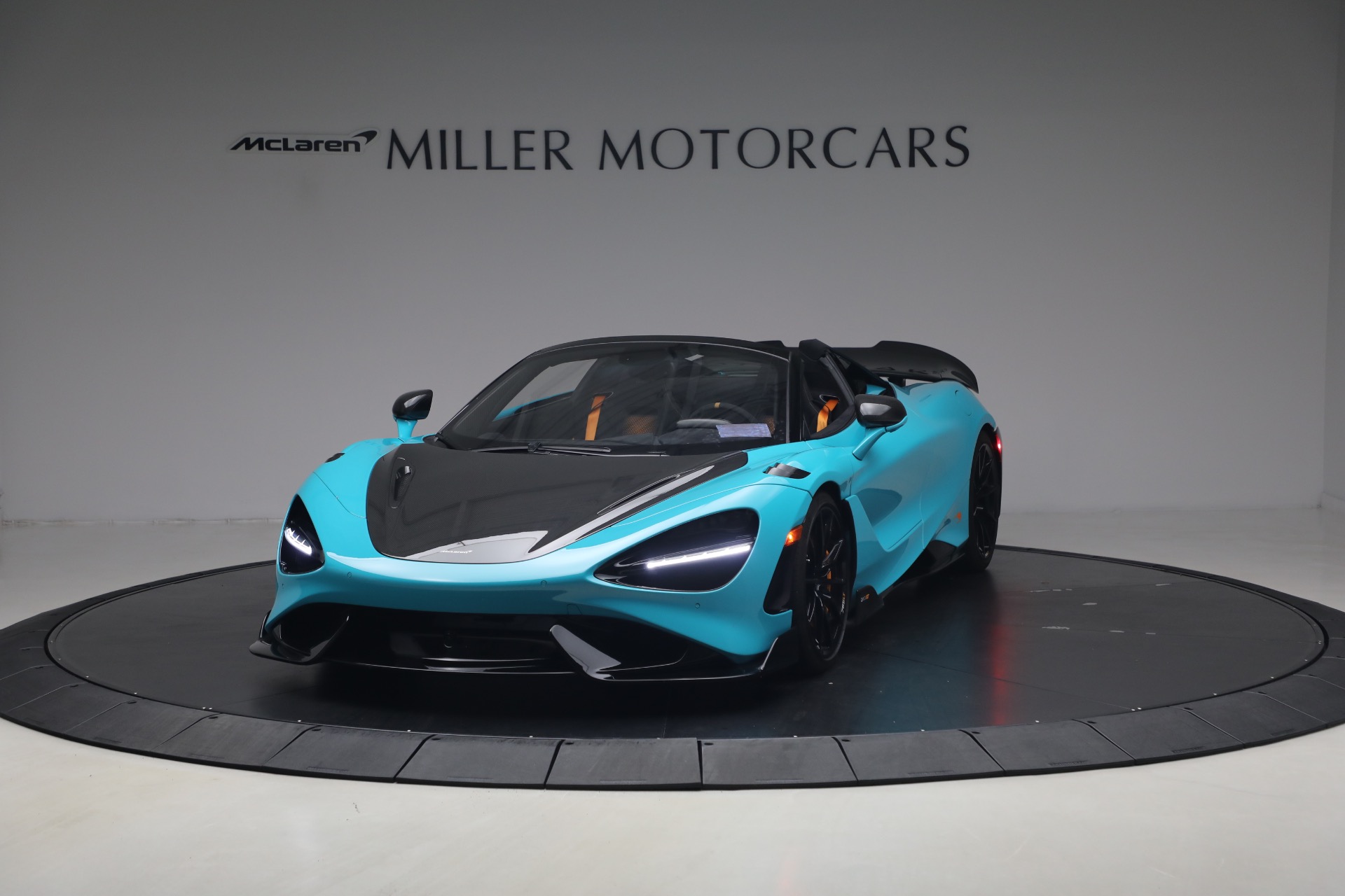 Used-2022-McLaren-765LT-Spider