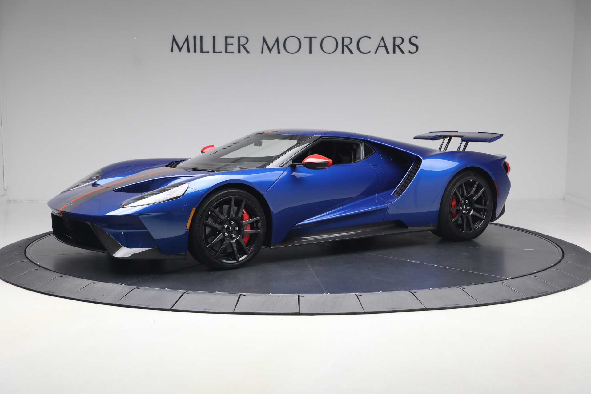 Used-2021-Ford-GT