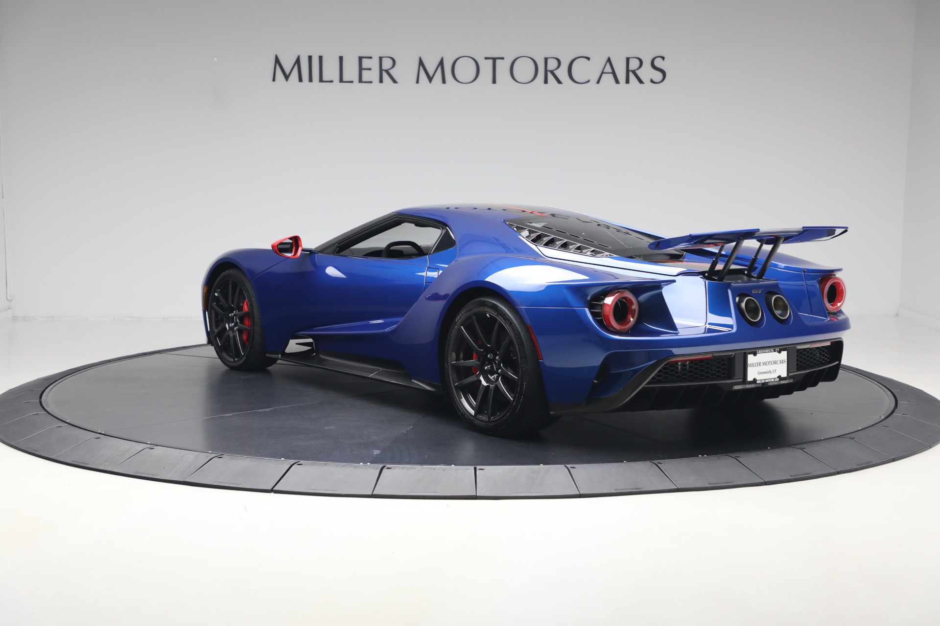 Used-2021-Ford-GT