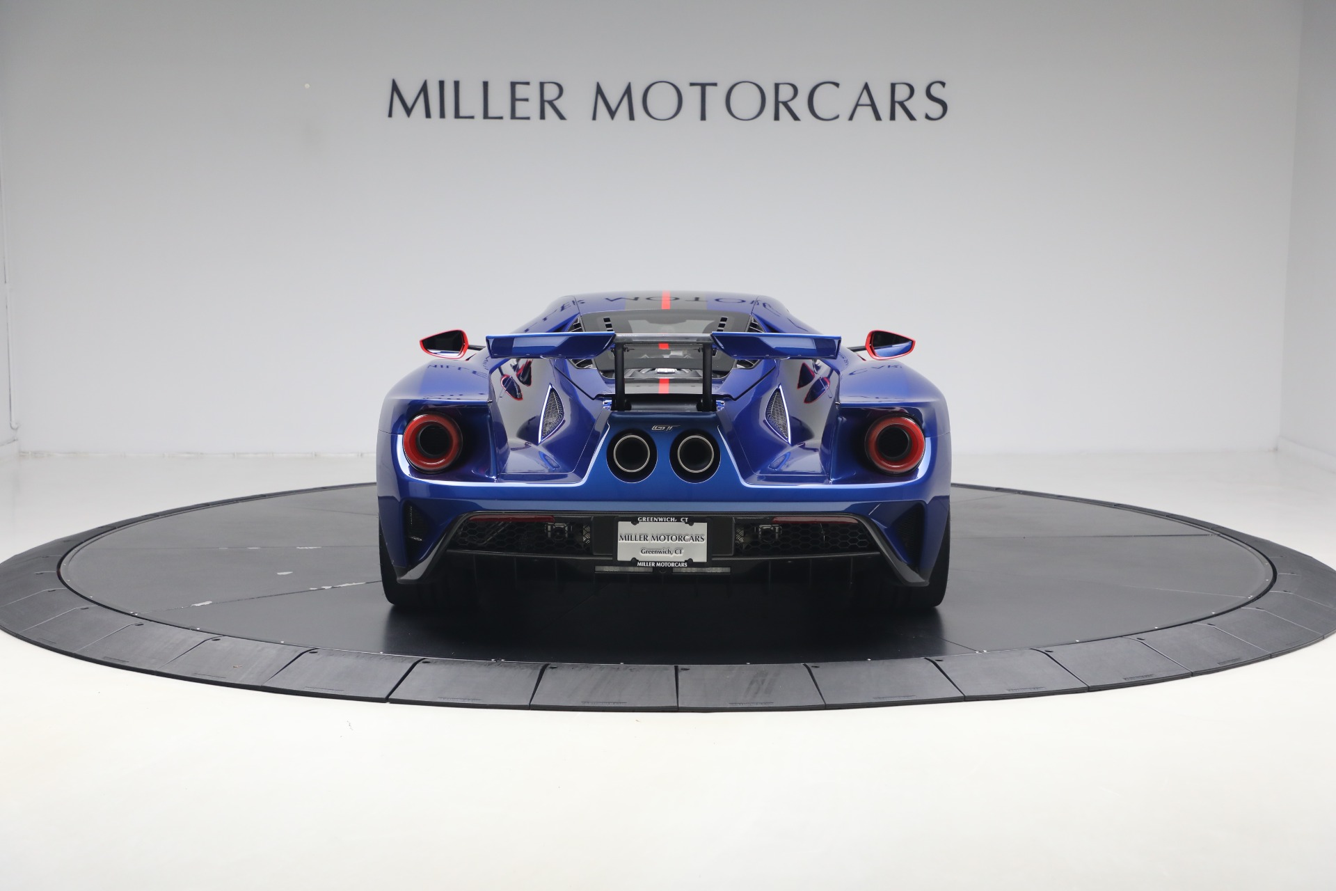 Used-2021-Ford-GT