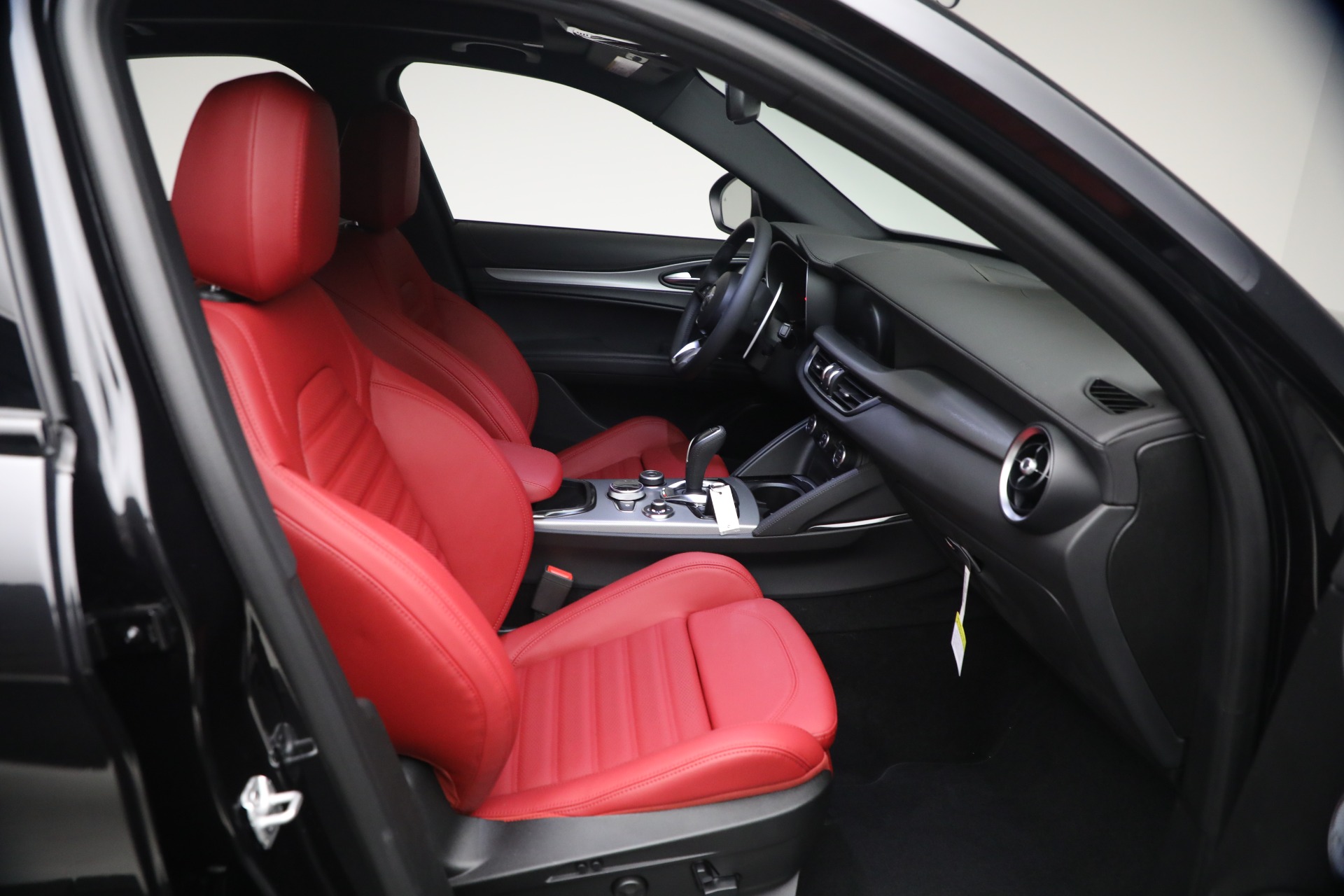 New-2026-Alfa-Romeo-Stelvio-Veloce