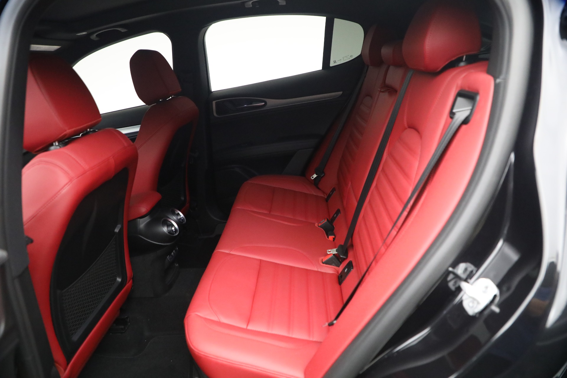New-2026-Alfa-Romeo-Stelvio-Veloce