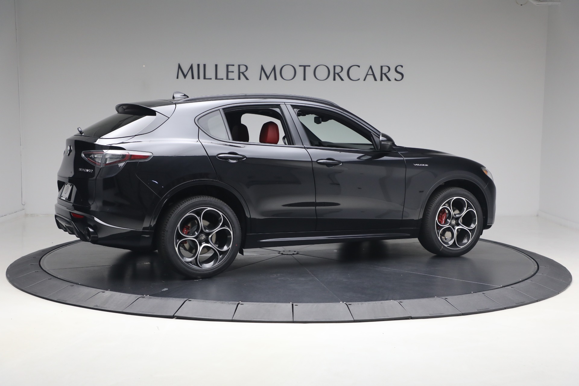 New-2026-Alfa-Romeo-Stelvio-Veloce