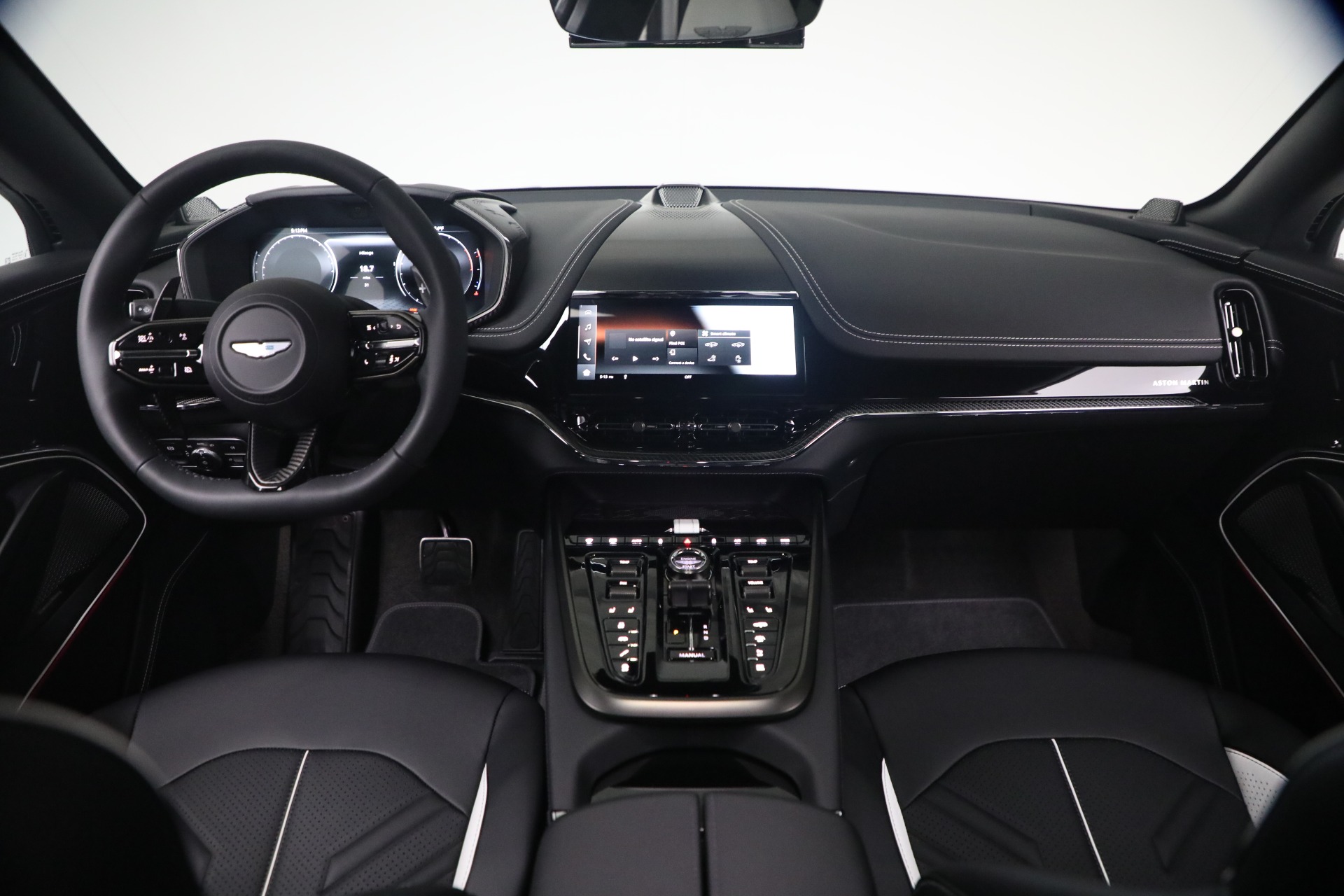 New-2026-Aston-Martin-DBX-S