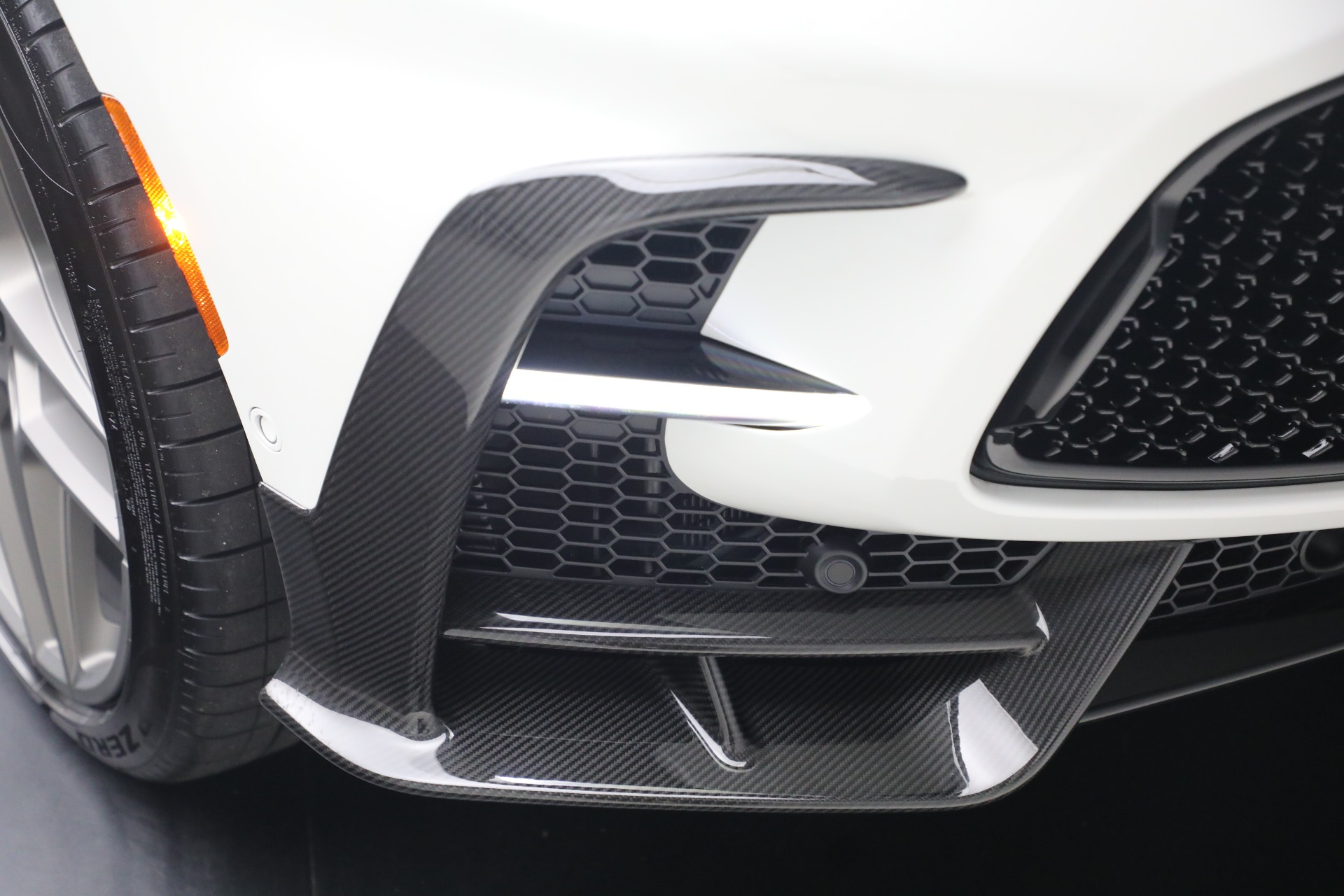 New-2026-Aston-Martin-DBX-S