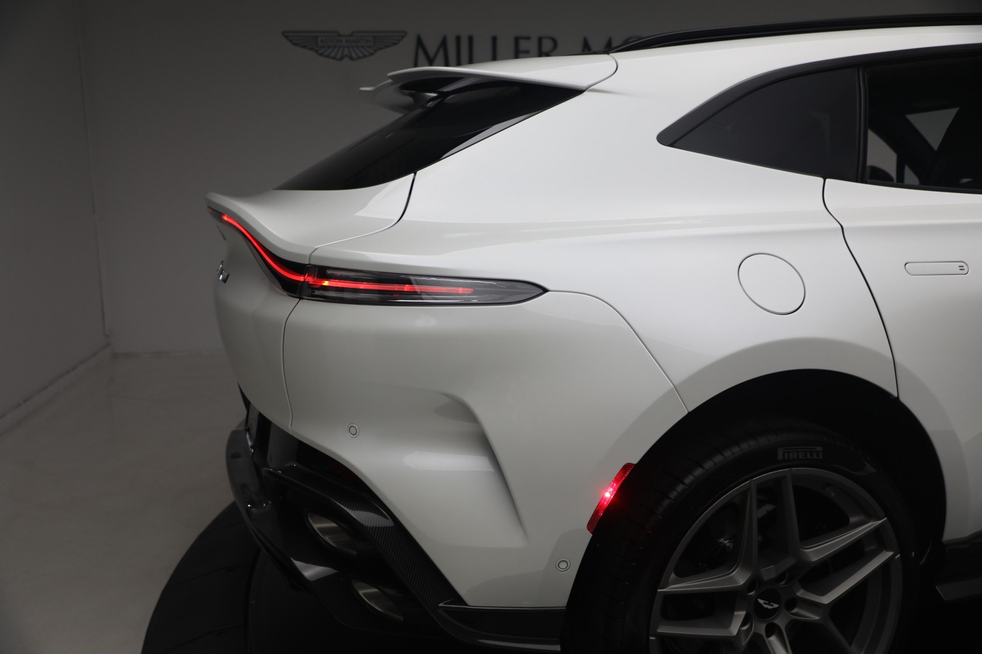 New-2026-Aston-Martin-DBX-S