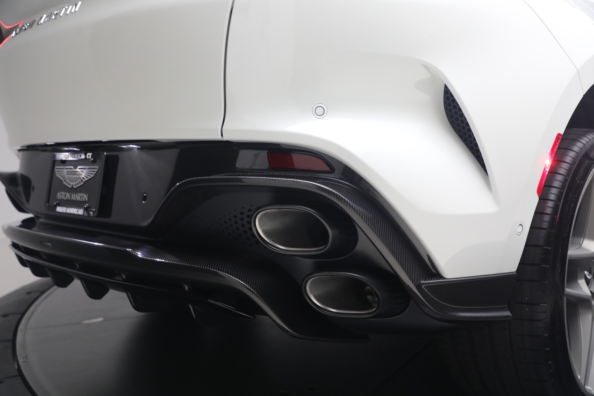 New-2026-Aston-Martin-DBX-S
