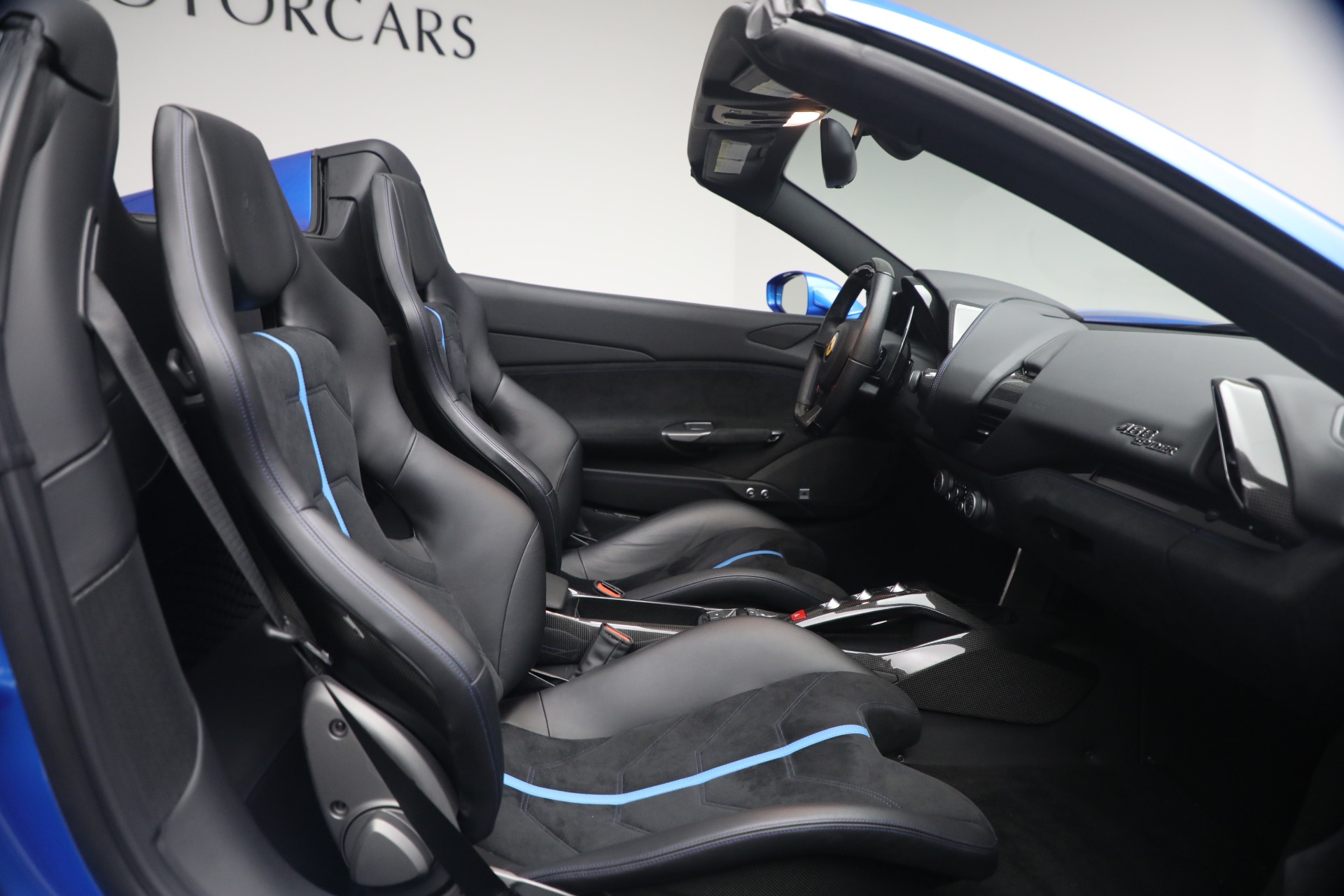 Used-2017-Ferrari-488-Spider