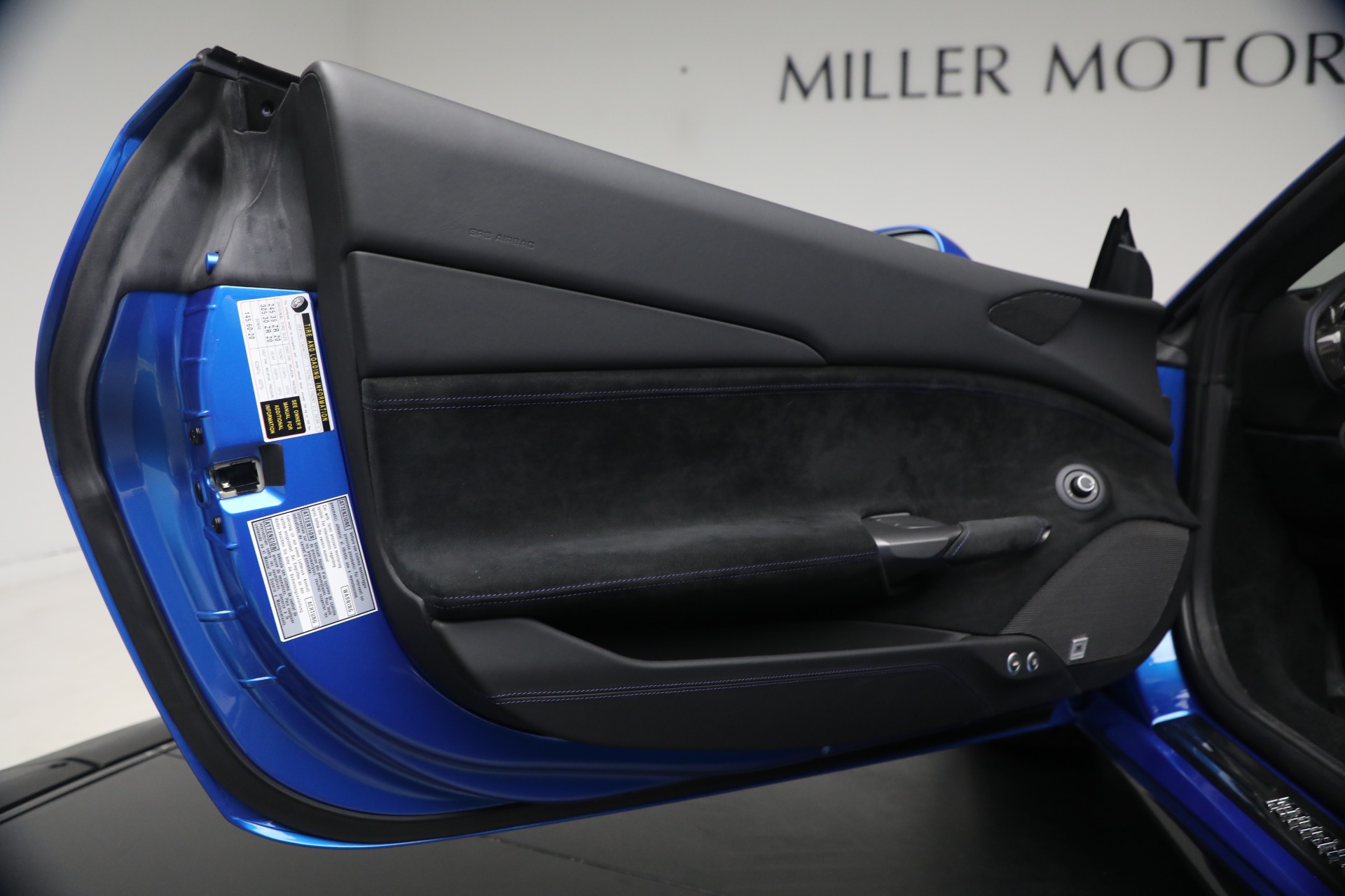 Used-2017-Ferrari-488-Spider