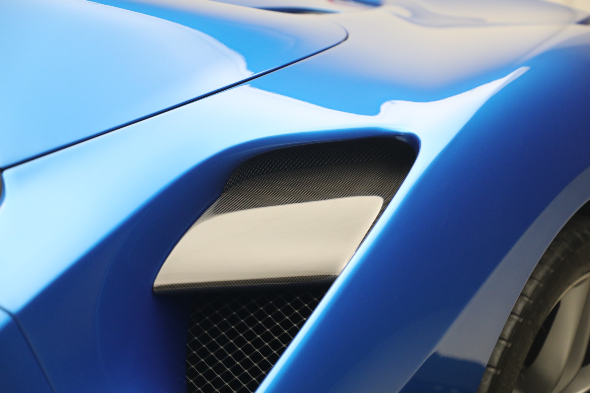 Used-2017-Ferrari-488-Spider