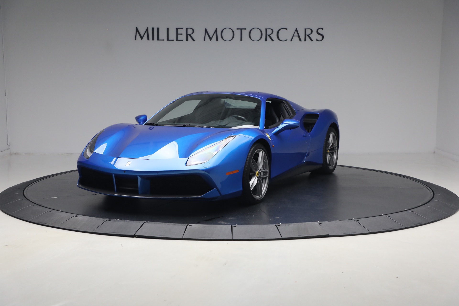 Used-2017-Ferrari-488-Spider