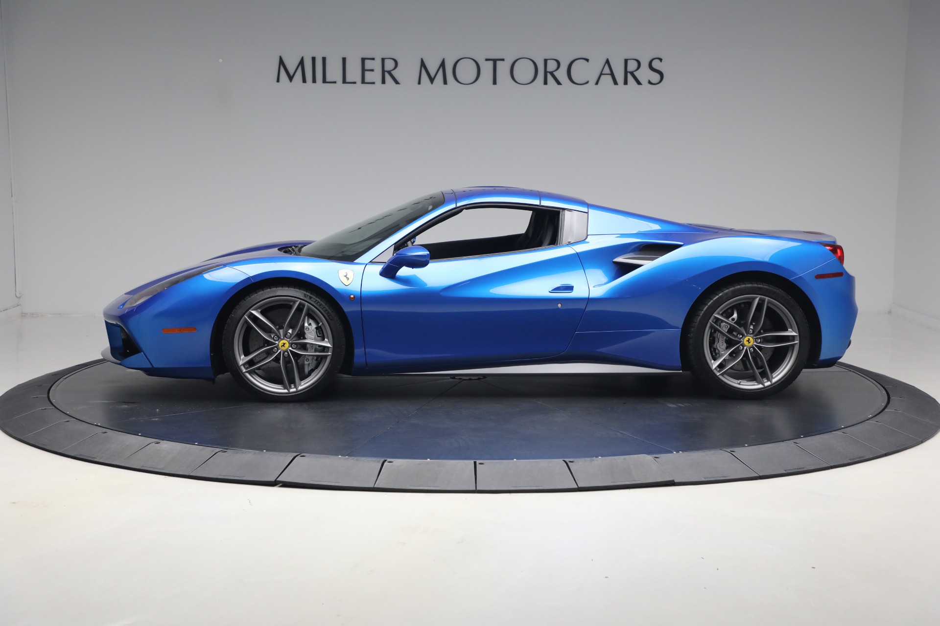 Used-2017-Ferrari-488-Spider