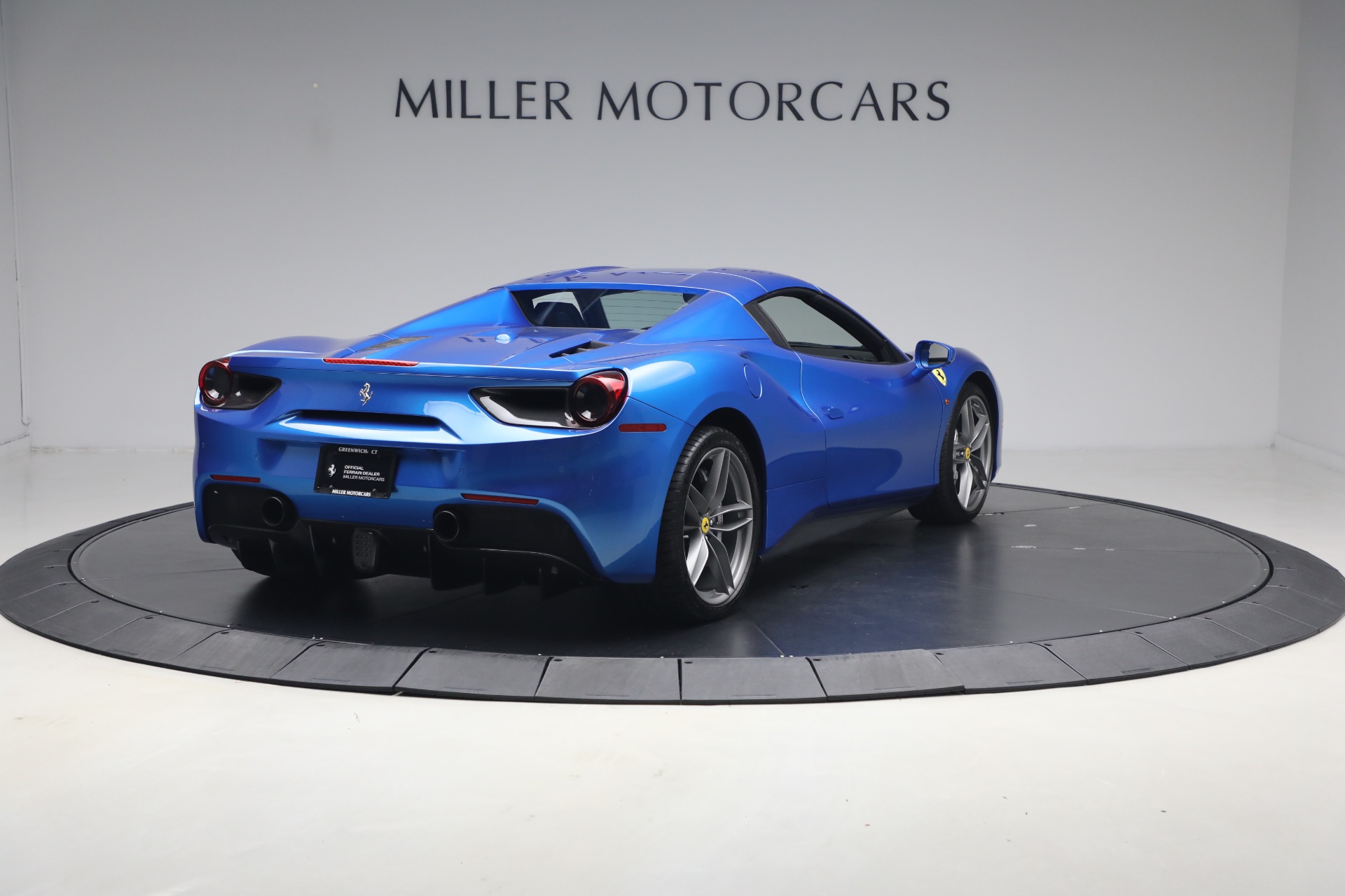 Used-2017-Ferrari-488-Spider