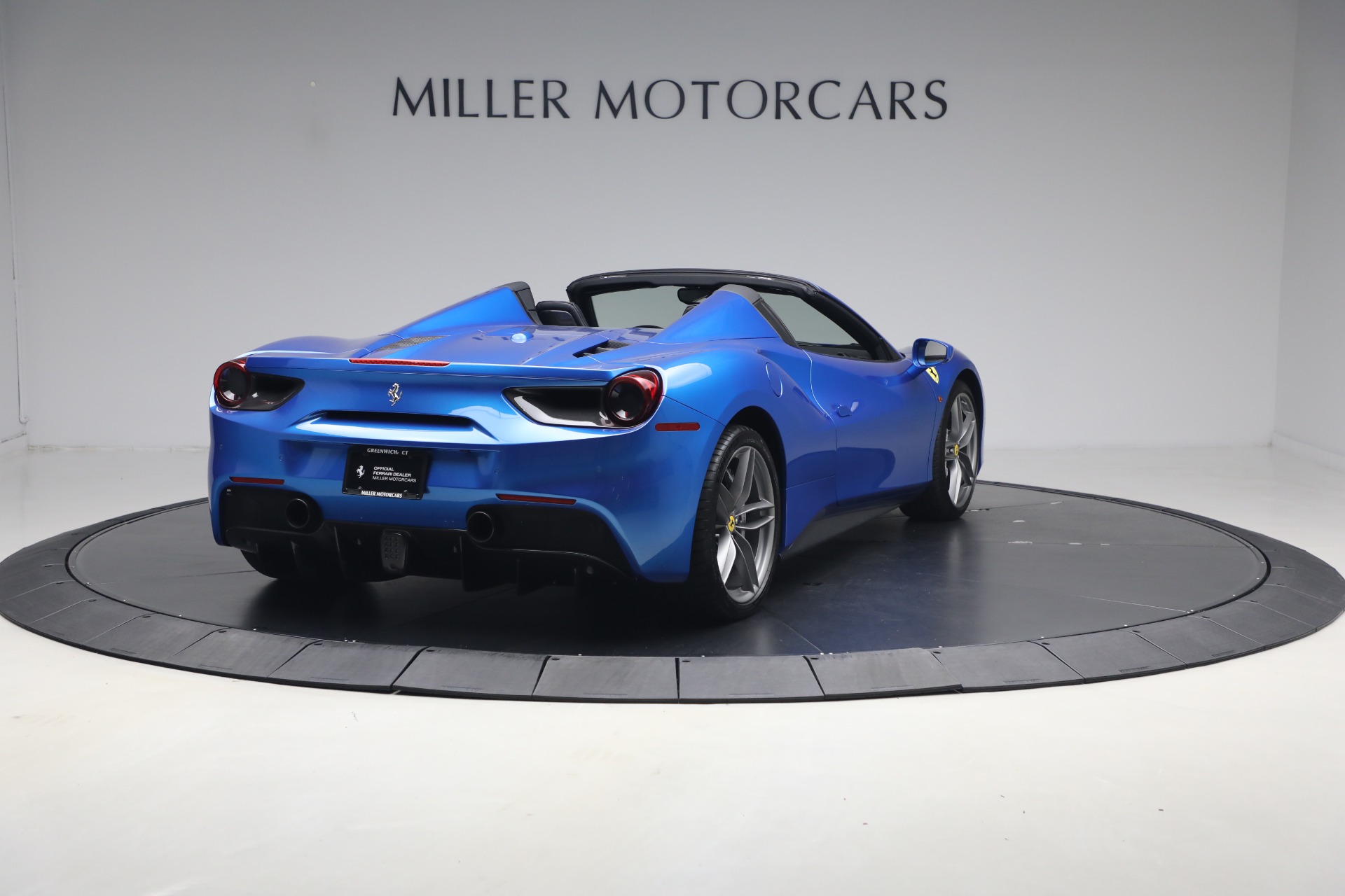 Used-2017-Ferrari-488-Spider