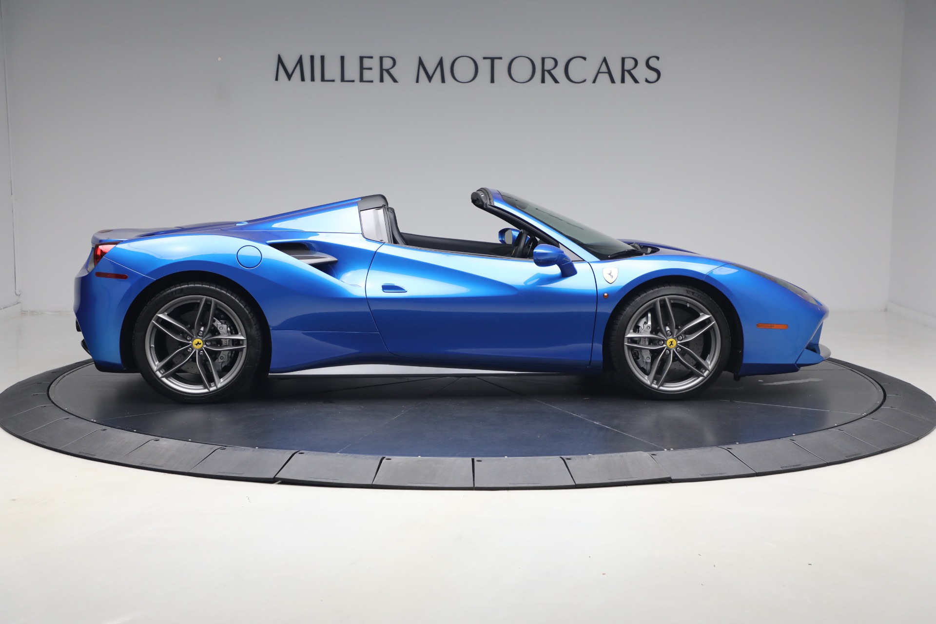 Used-2017-Ferrari-488-Spider