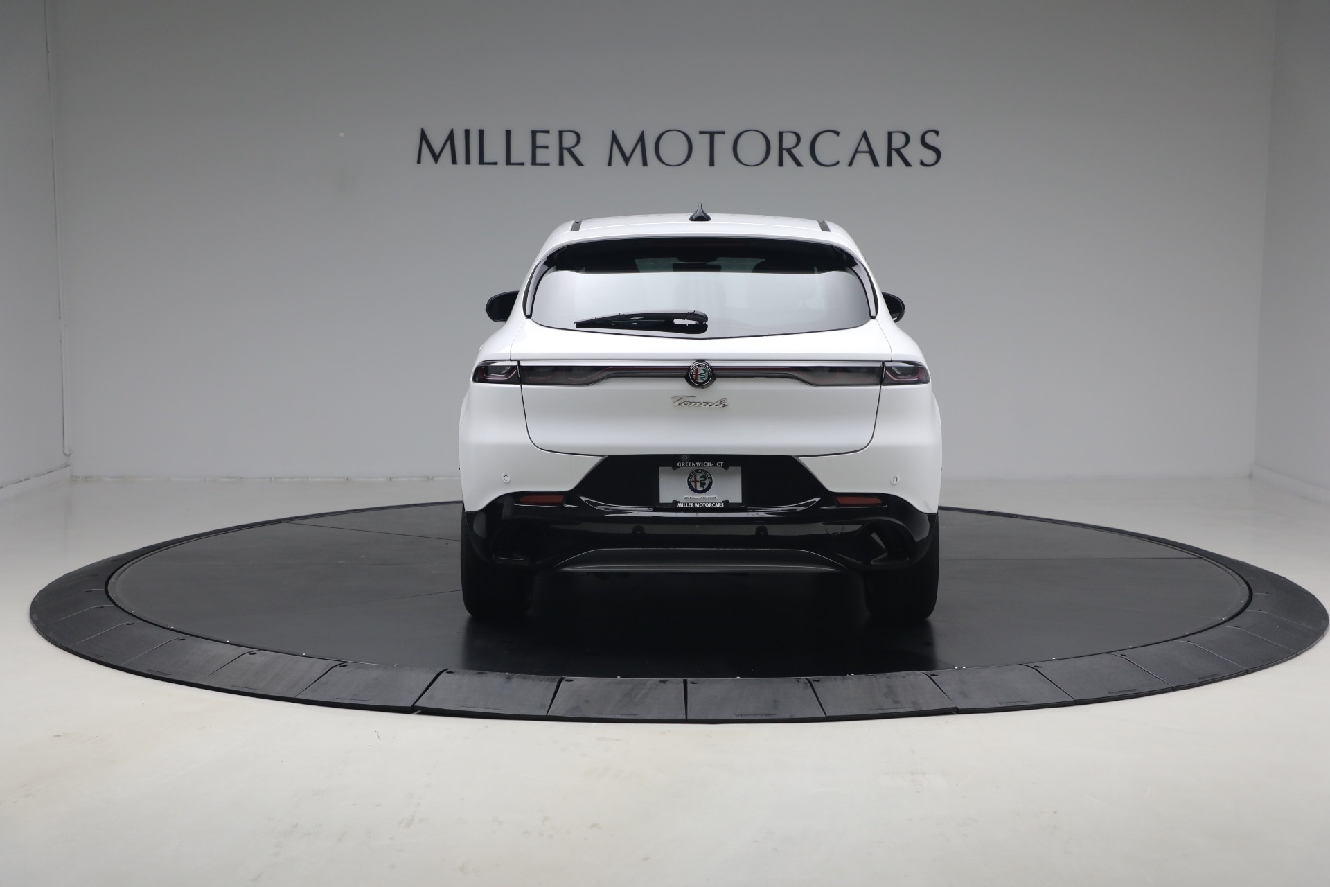 Used-2024-Alfa-Romeo-Tonale-Hybrid-Ti
