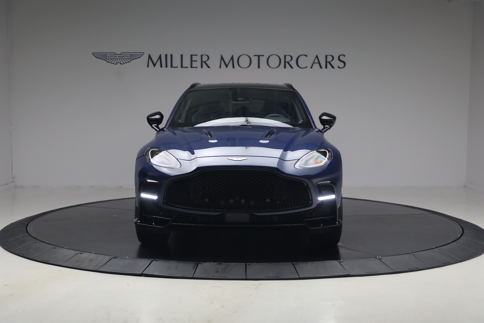 New-2026-Aston-Martin-DBX-S