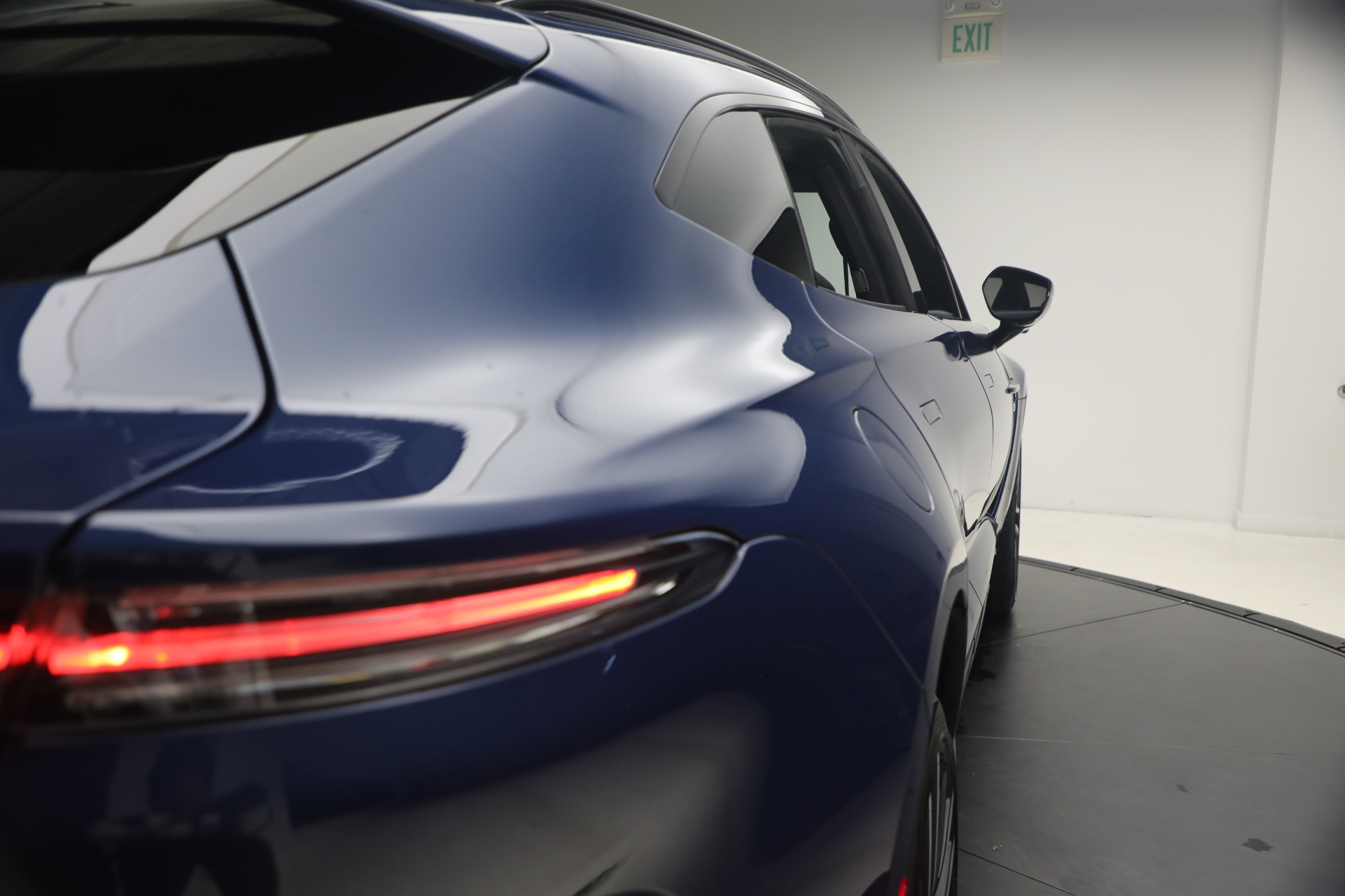 New-2026-Aston-Martin-DBX-S