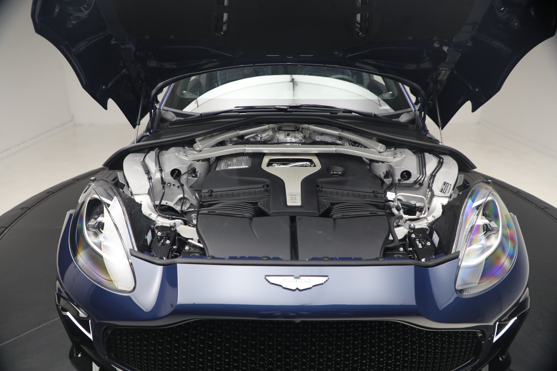 New-2026-Aston-Martin-DBX-S