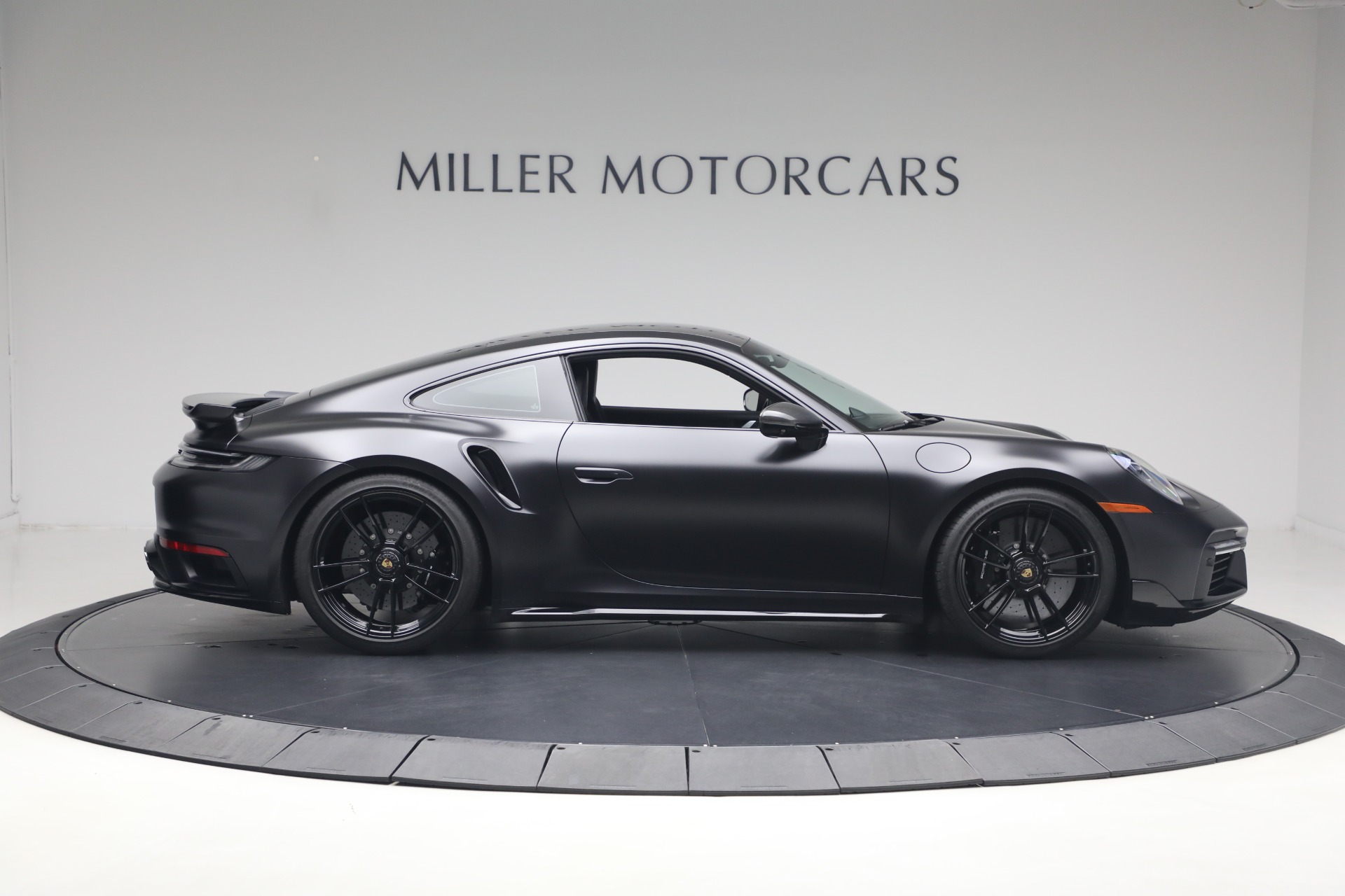 Used-2021-Porsche-911-Turbo-S