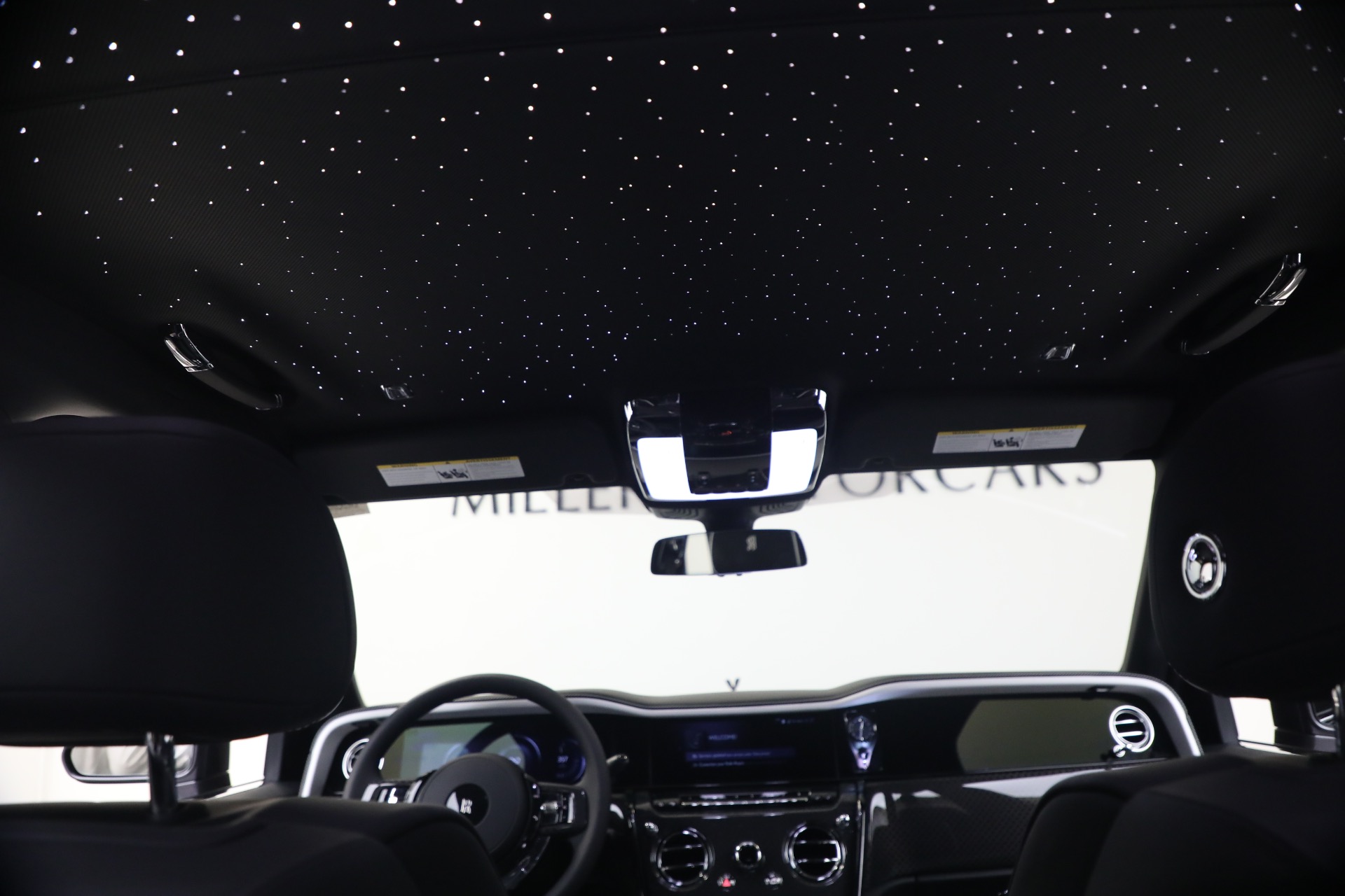 New-2027-Rolls-Royce-Black-Badge-Cullinan