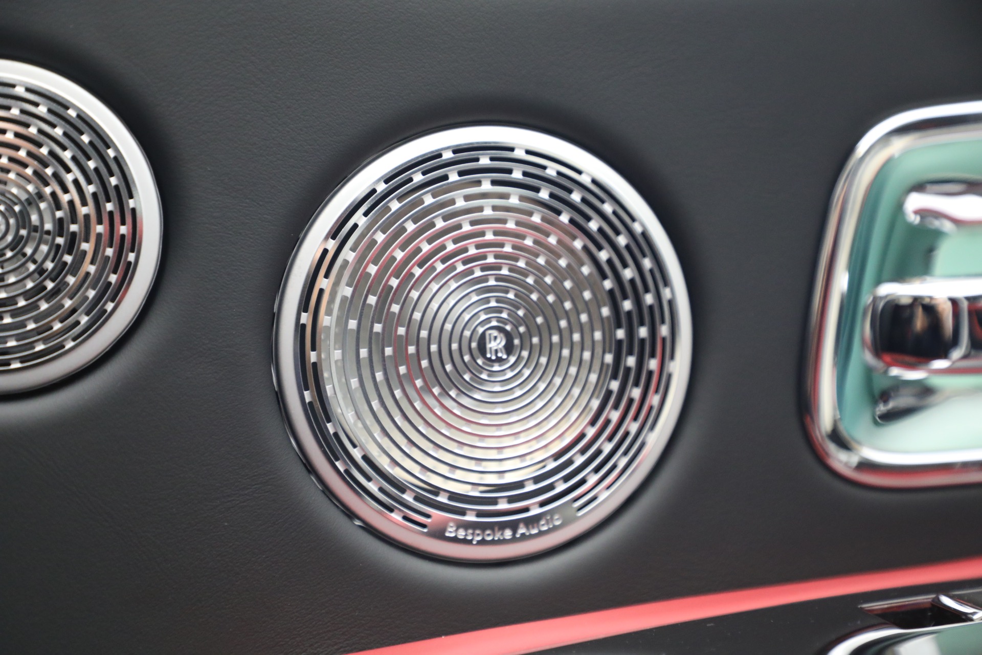 New-2027-Rolls-Royce-Black-Badge-Cullinan