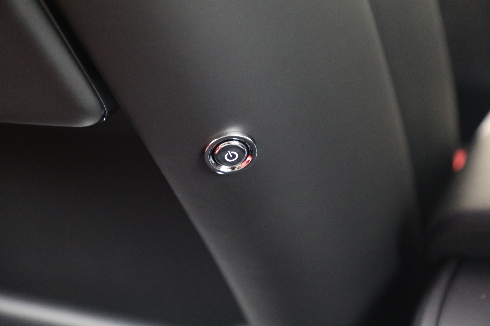 New-2027-Rolls-Royce-Black-Badge-Cullinan