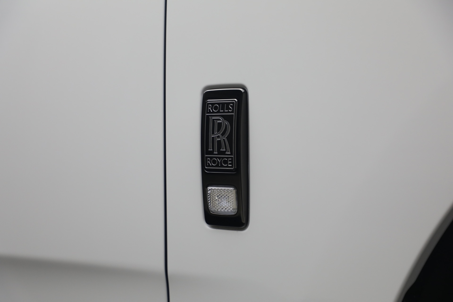 New-2027-Rolls-Royce-Black-Badge-Cullinan