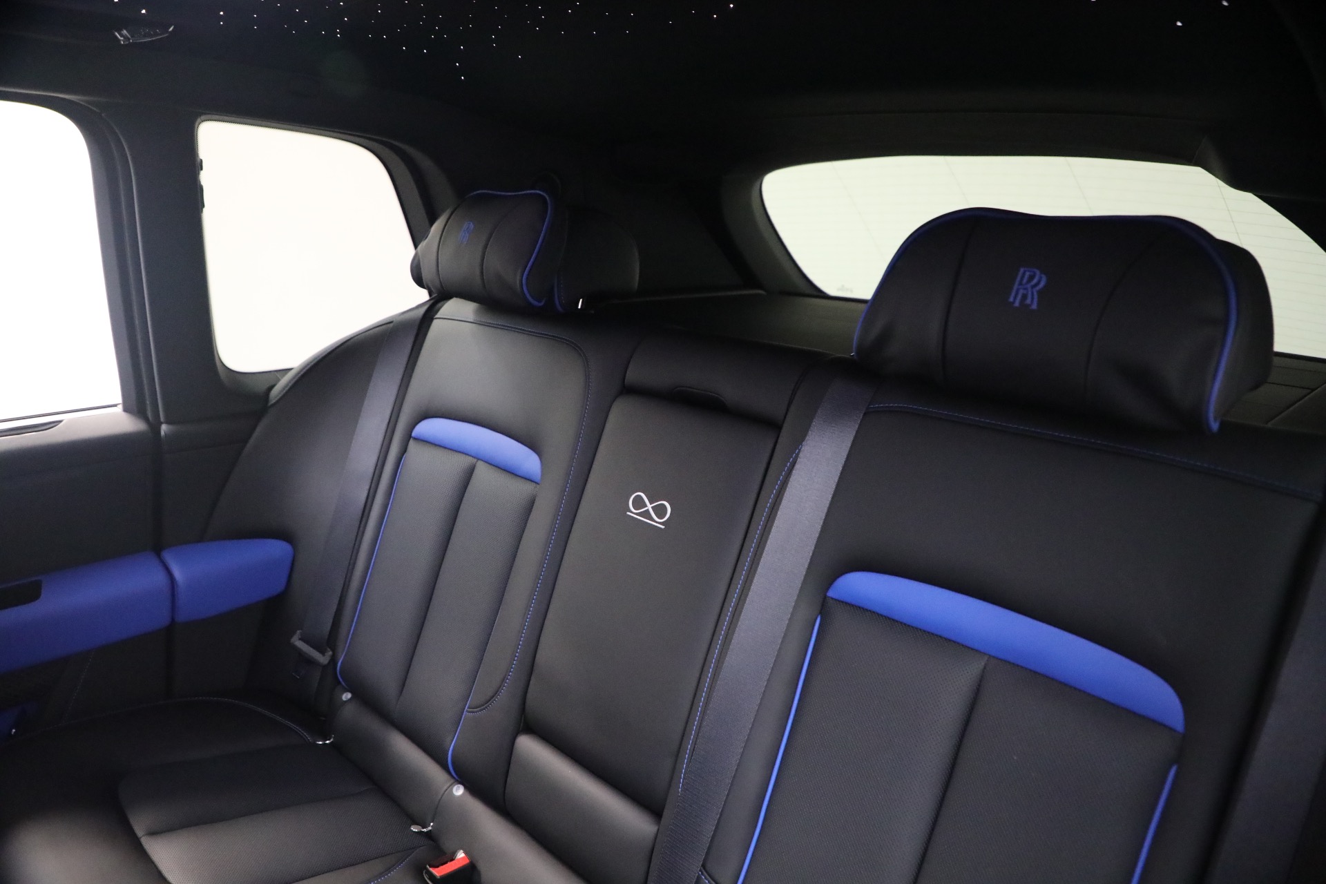 New-2027-Rolls-Royce-Black-Badge-Cullinan
