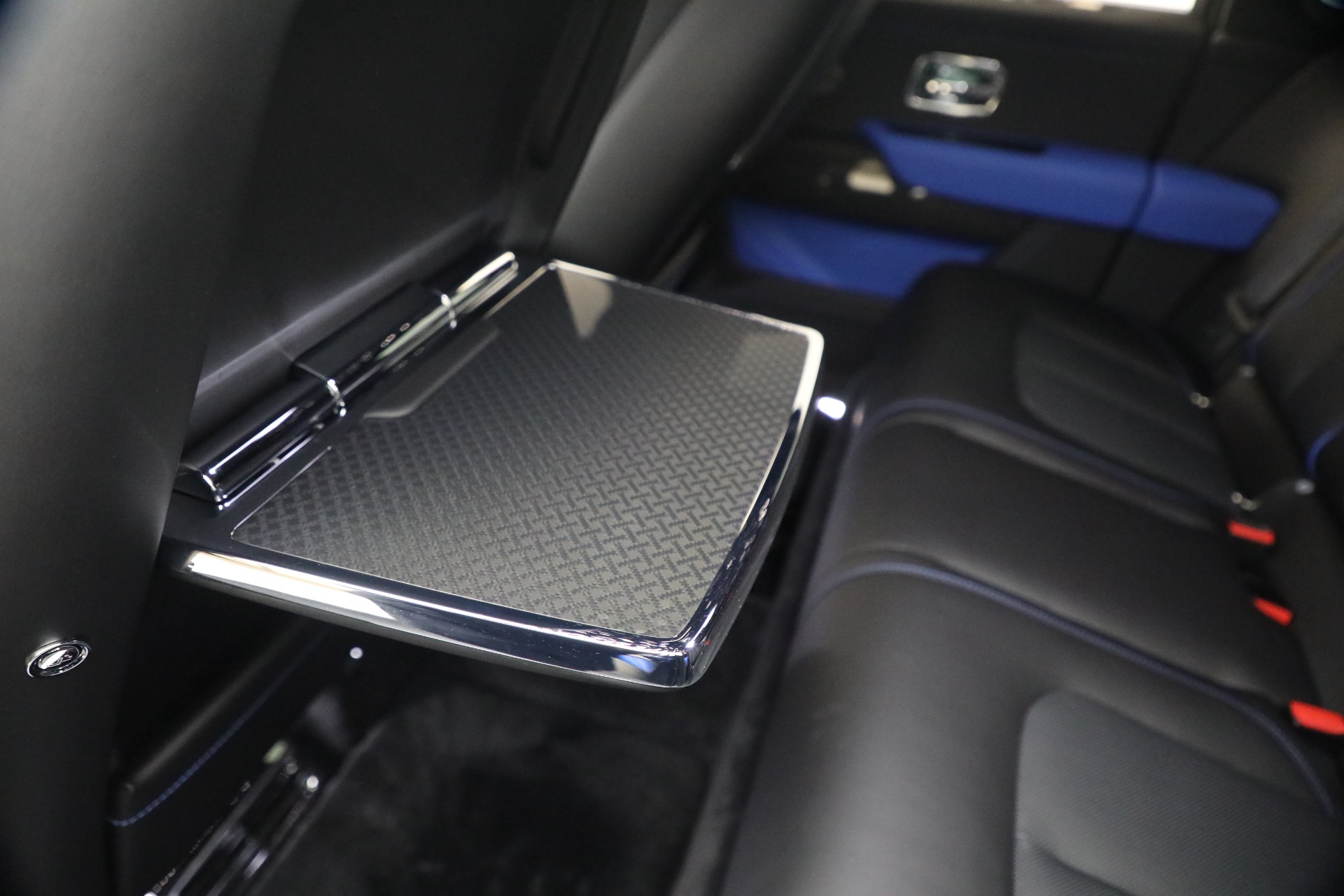 New-2027-Rolls-Royce-Black-Badge-Cullinan