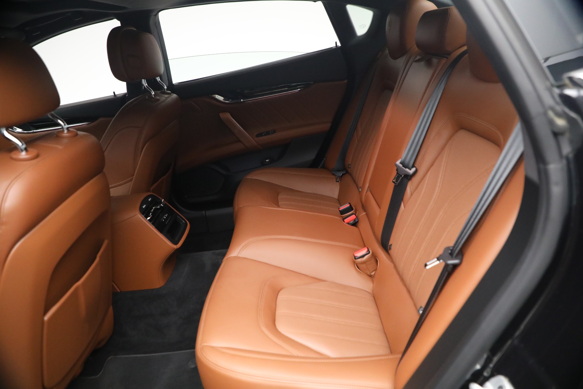 Used-2022-Maserati-Quattroporte-Modena-Q4