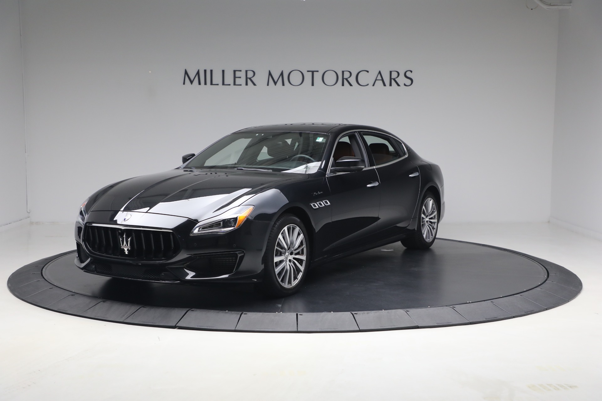 Used-2022-Maserati-Quattroporte-Modena-Q4