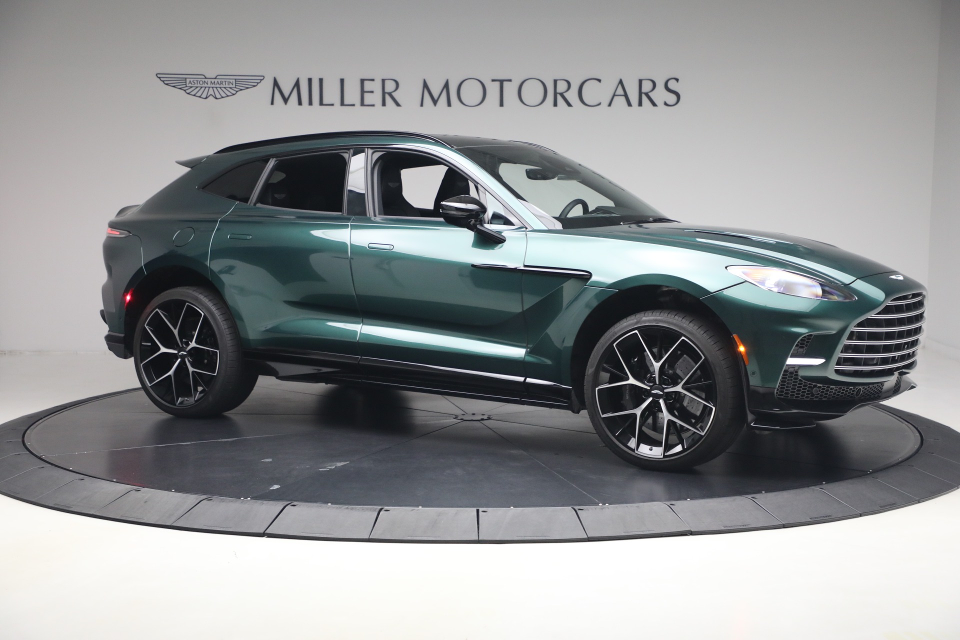 Used-2026-Aston-Martin-DBX-707