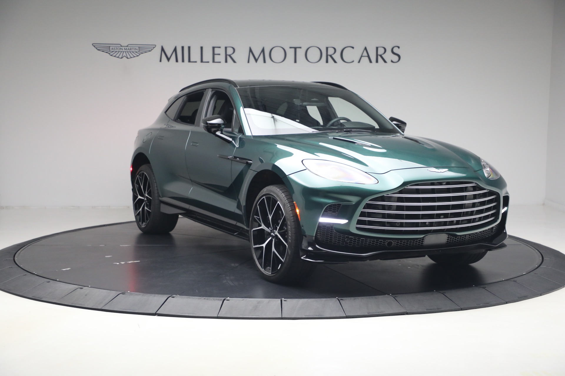 Used-2026-Aston-Martin-DBX-707