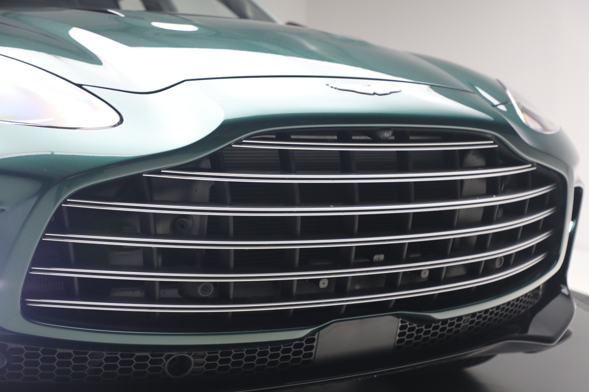 Used-2026-Aston-Martin-DBX-707