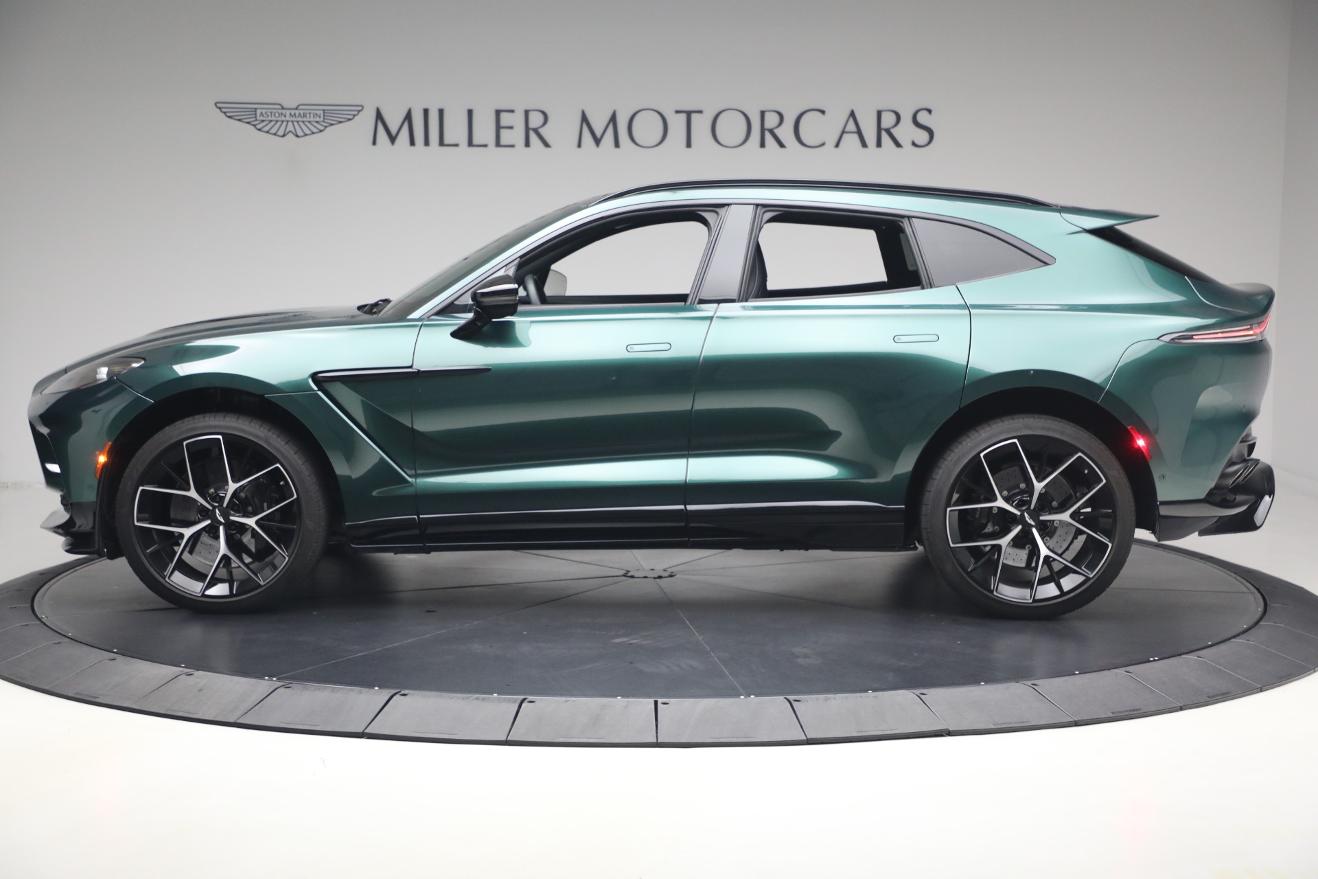 Used-2026-Aston-Martin-DBX-707