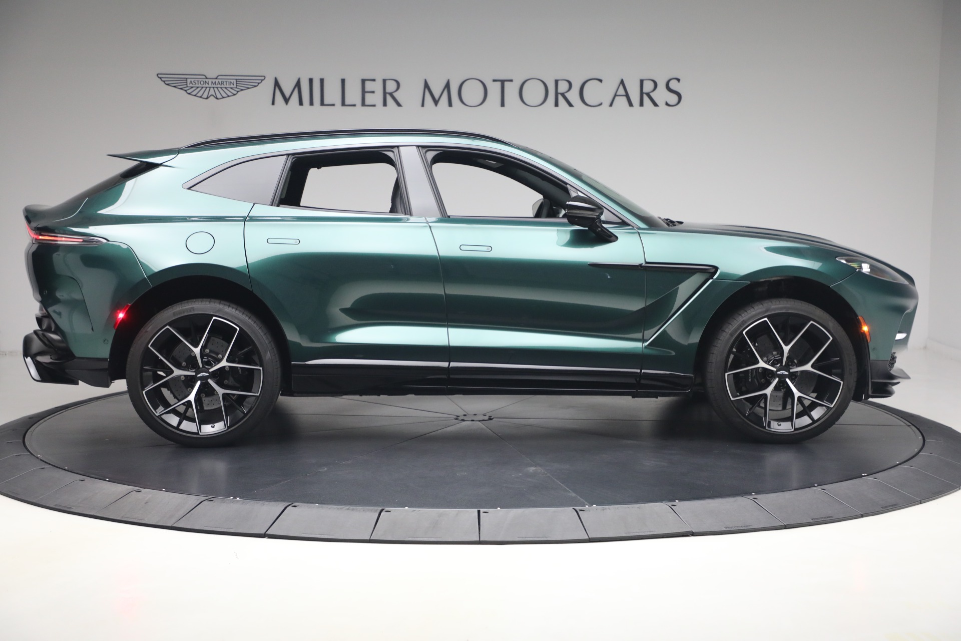 Used-2026-Aston-Martin-DBX-707