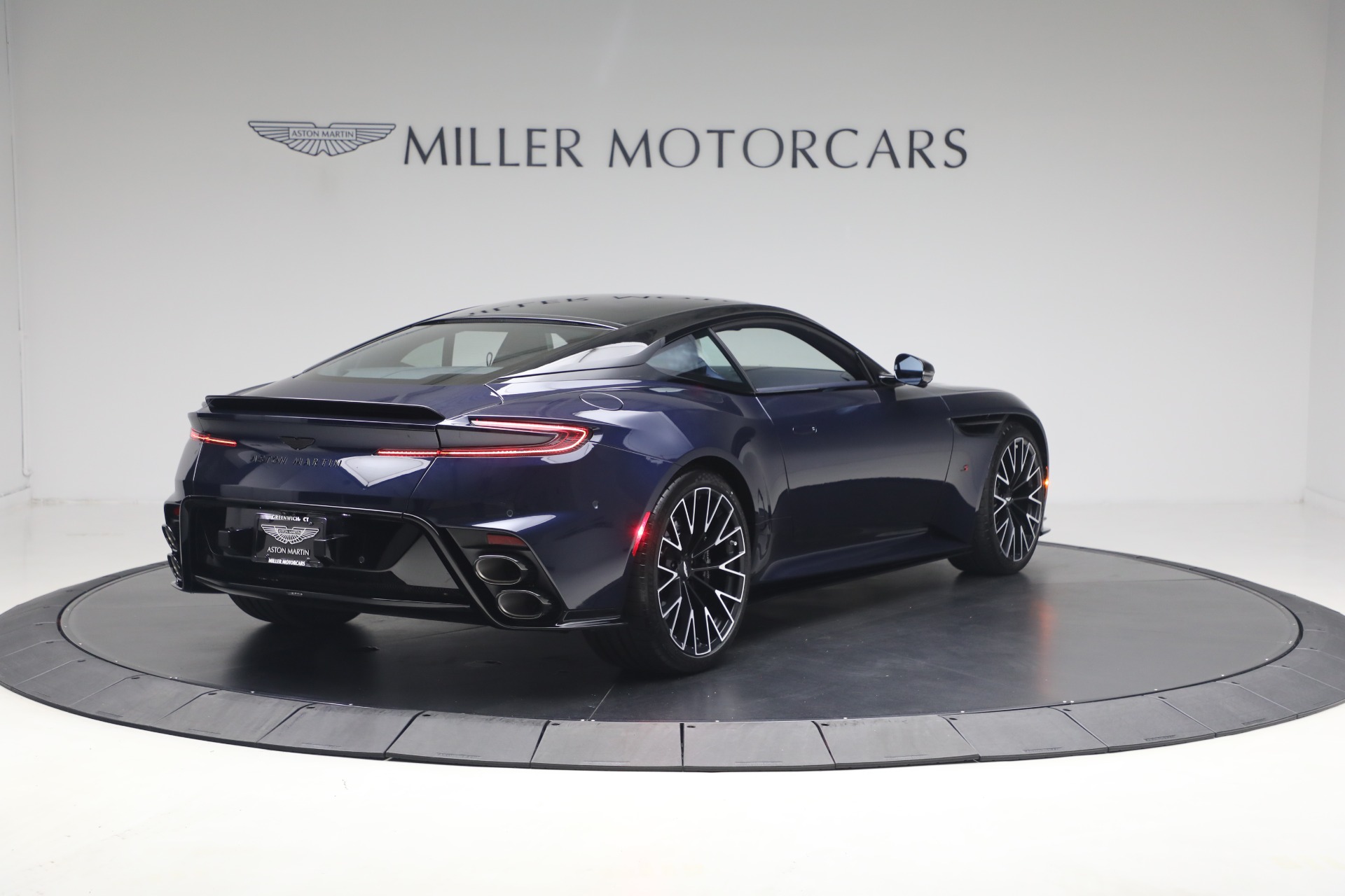 New-2026-Aston-Martin-DB12-S