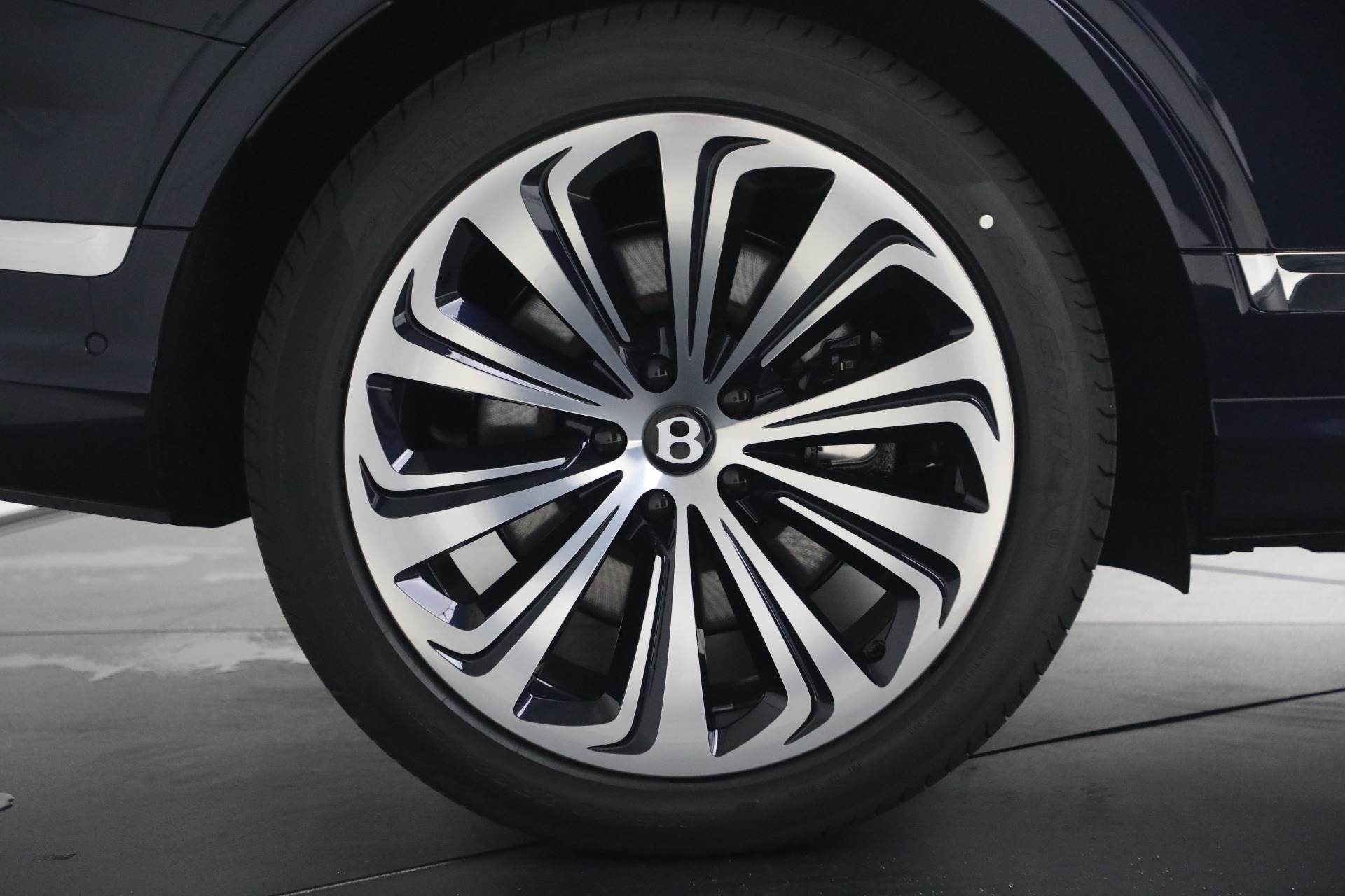 New-2026-Bentley-Bentayga-Azure
