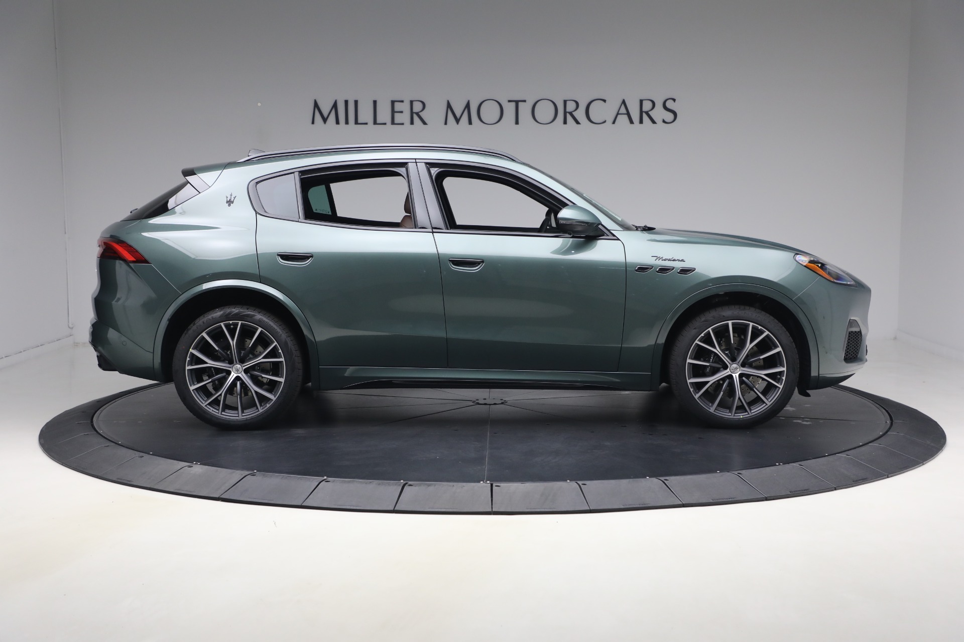 New-2026-Maserati-Grecale-Modena-V6
