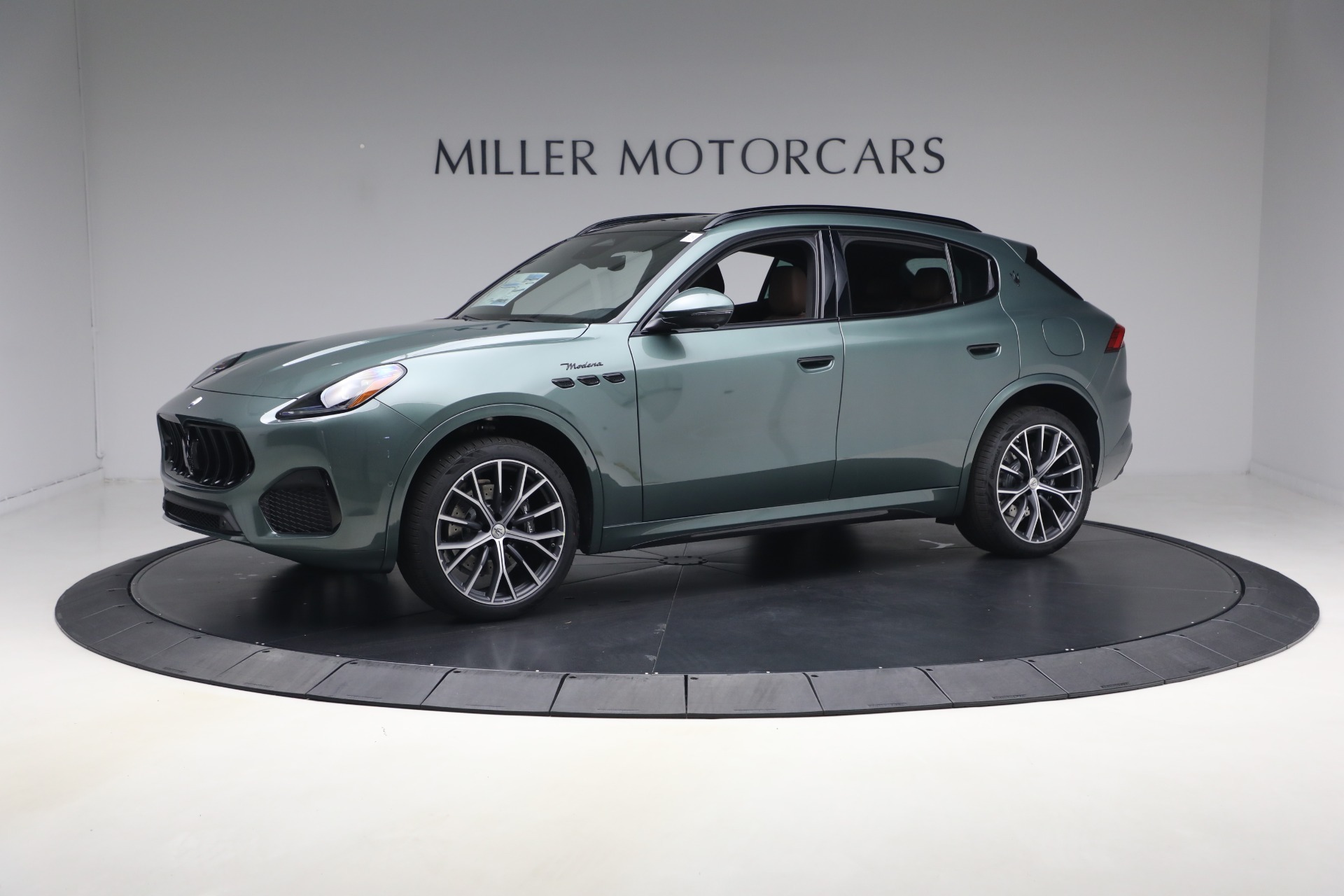 New-2026-Maserati-Grecale-Modena-V6