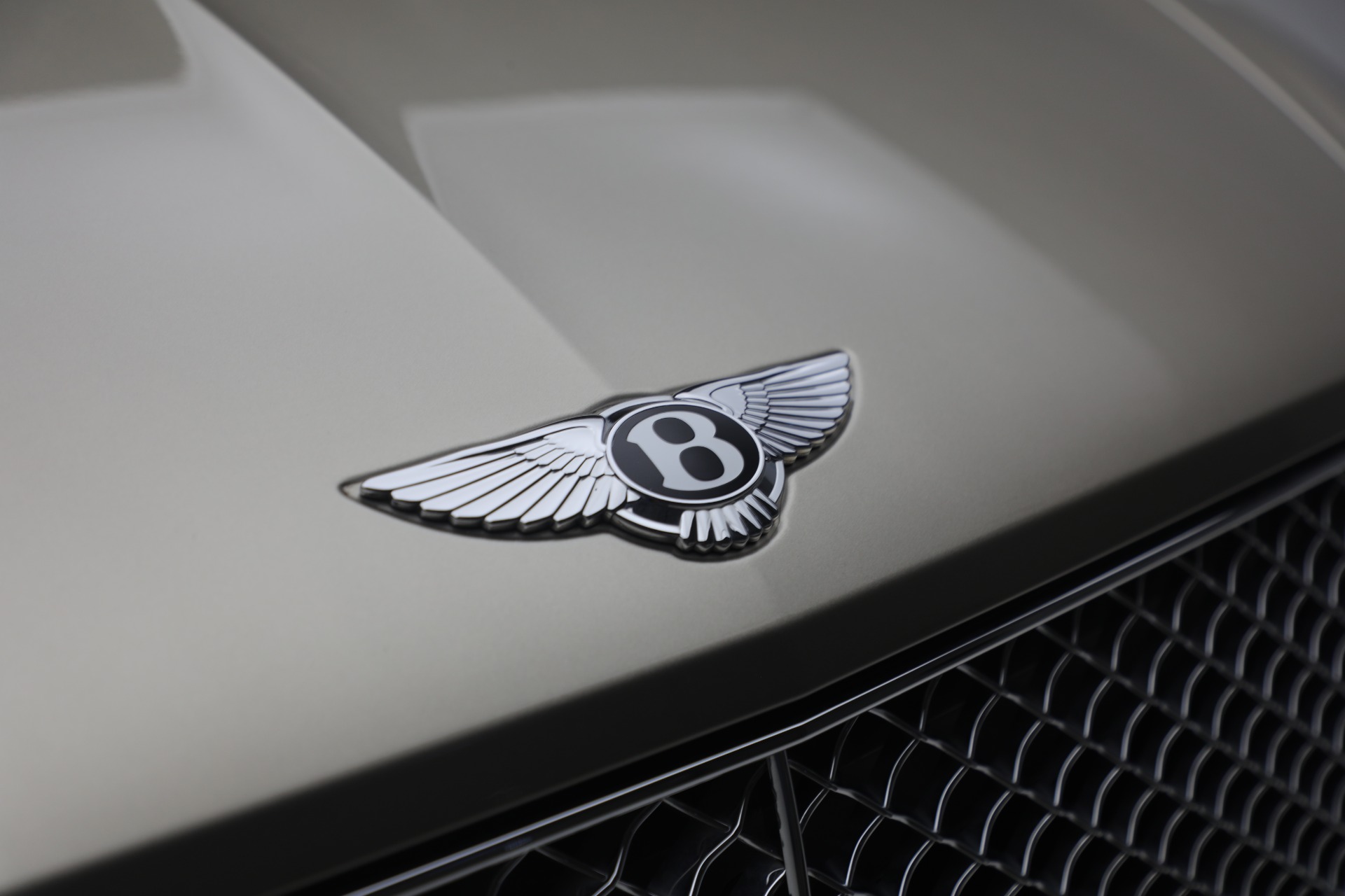Used-2021-Bentley-Bentayga-V8