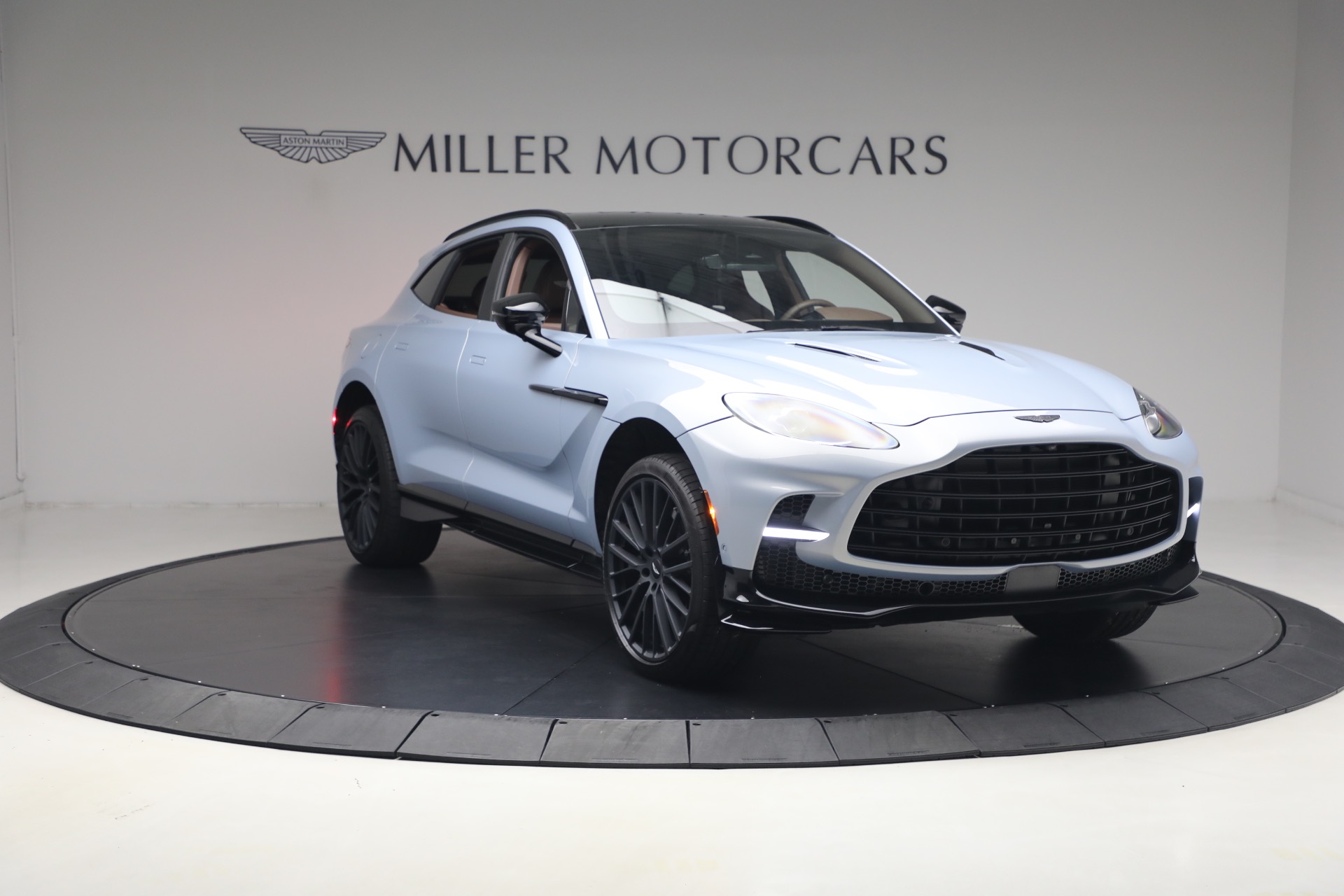 Used-2026-Aston-Martin-DBX-707