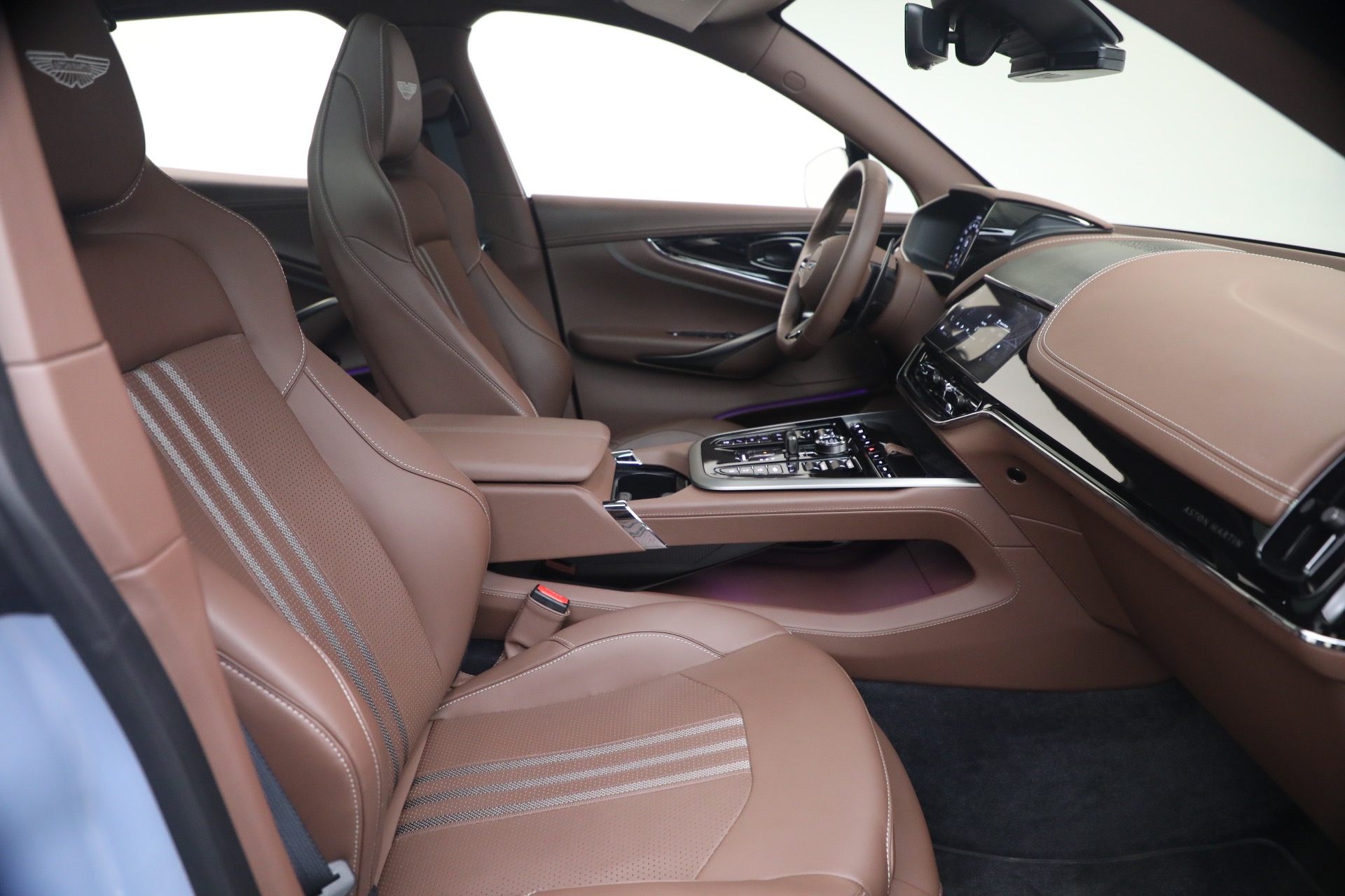Used-2026-Aston-Martin-DBX-707