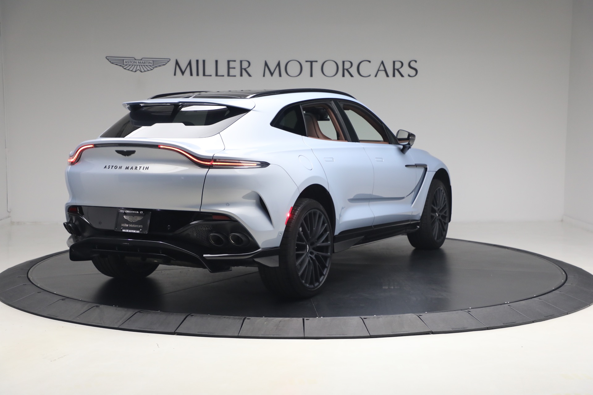 Used-2026-Aston-Martin-DBX-707
