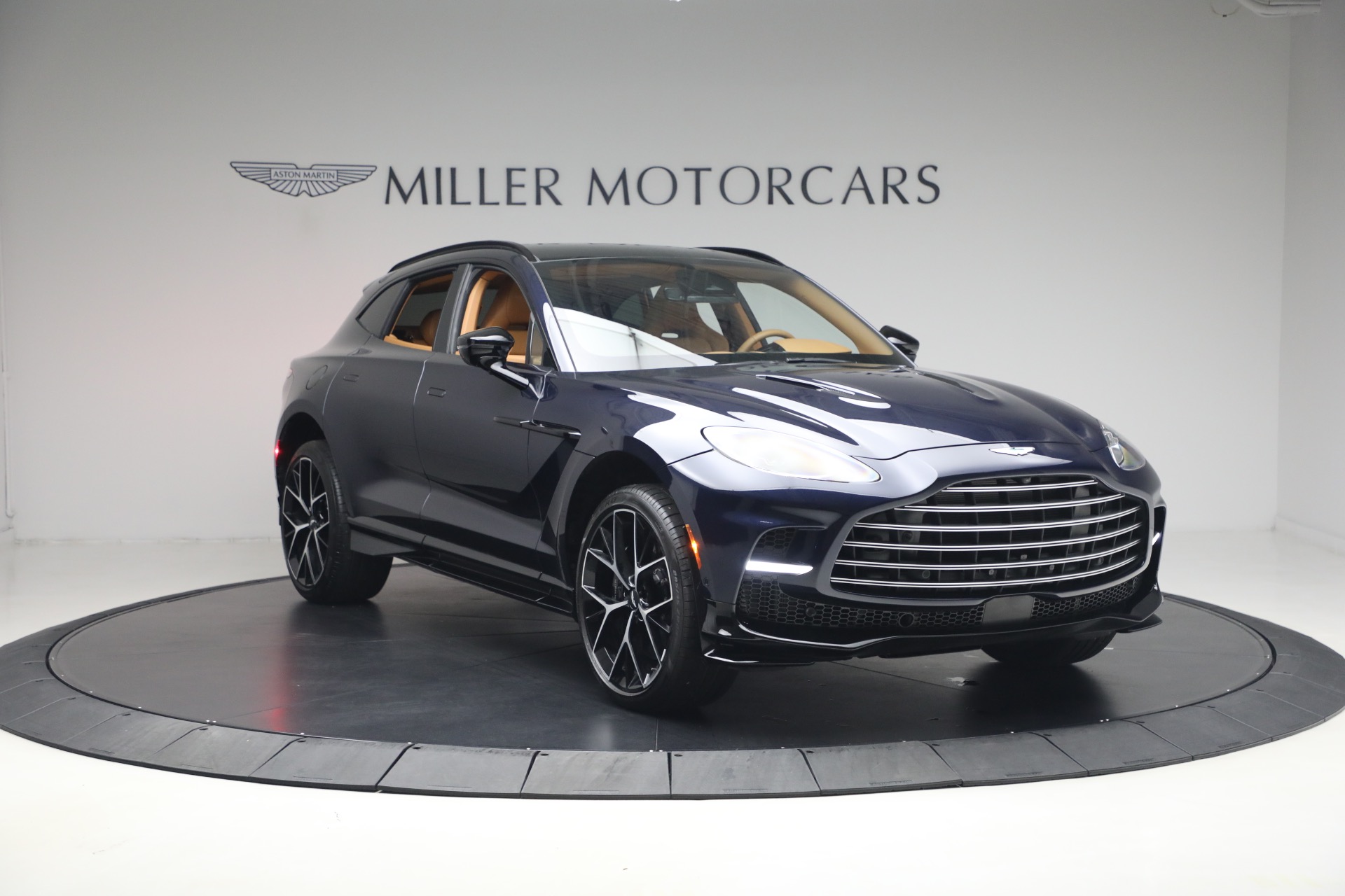 Used-2026-Aston-Martin-DBX-707