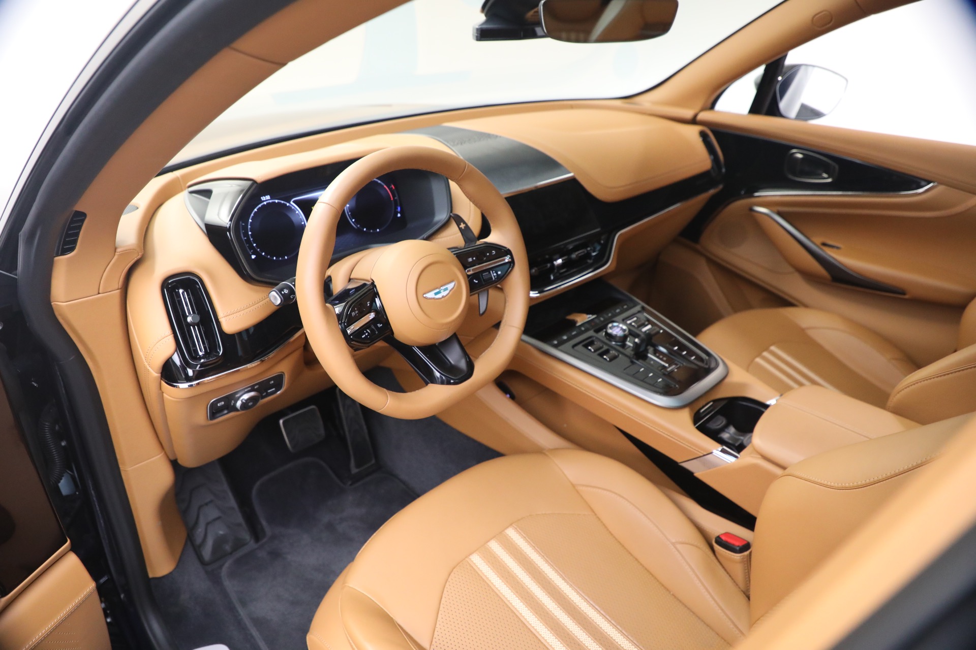 Used-2026-Aston-Martin-DBX-707