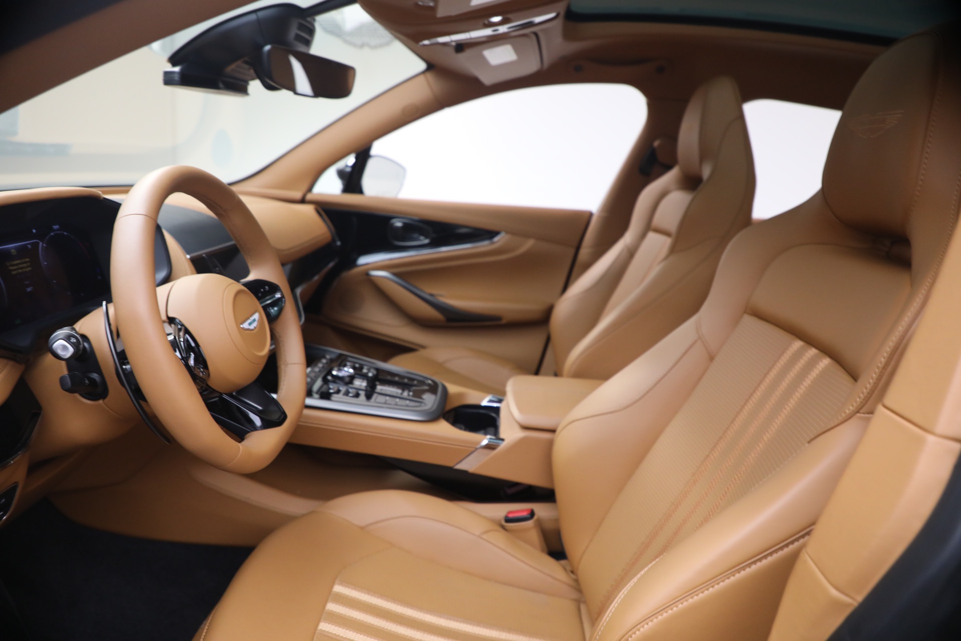 Used-2026-Aston-Martin-DBX-707